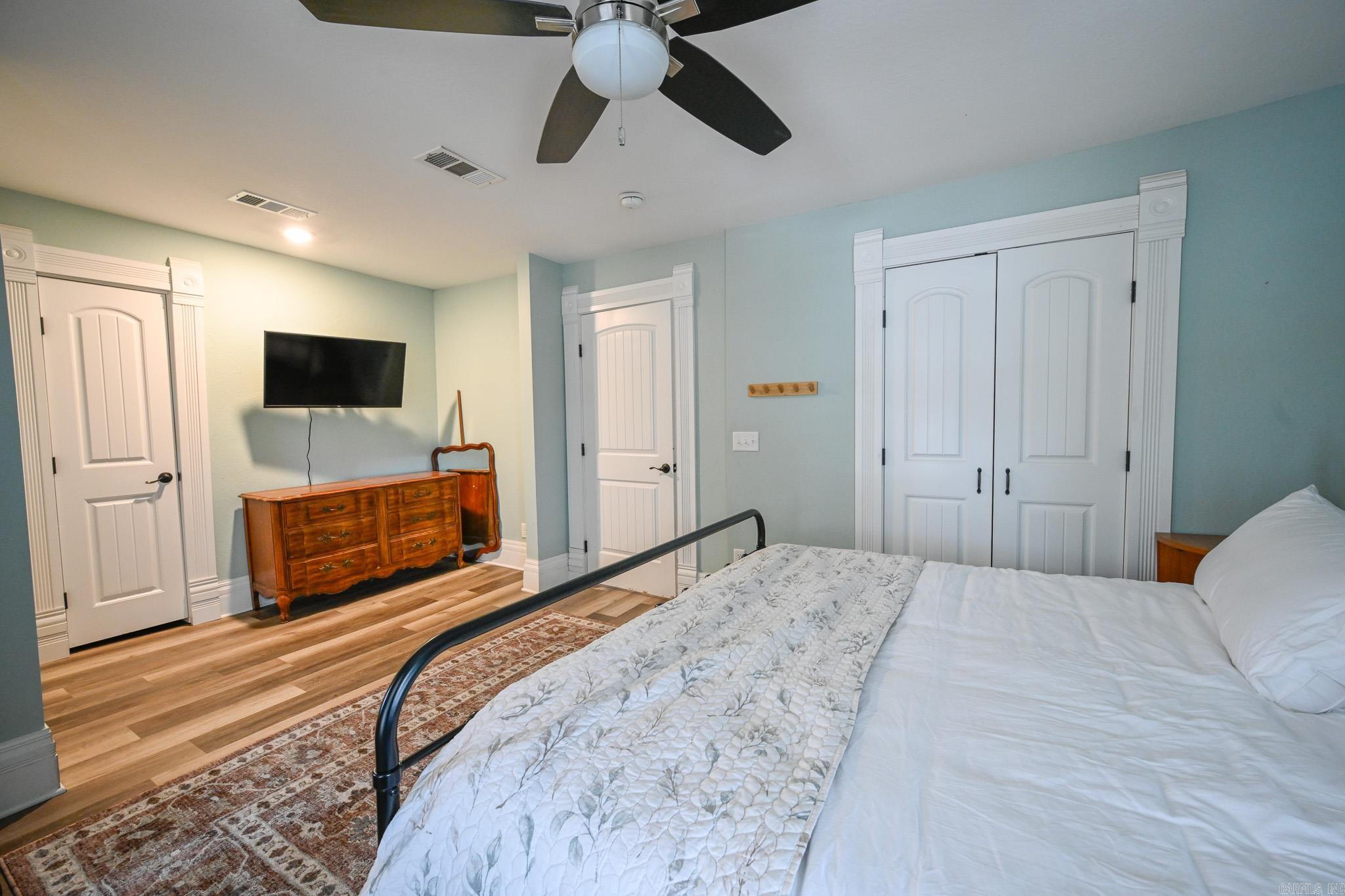 MENA ORIGINAL - Residential