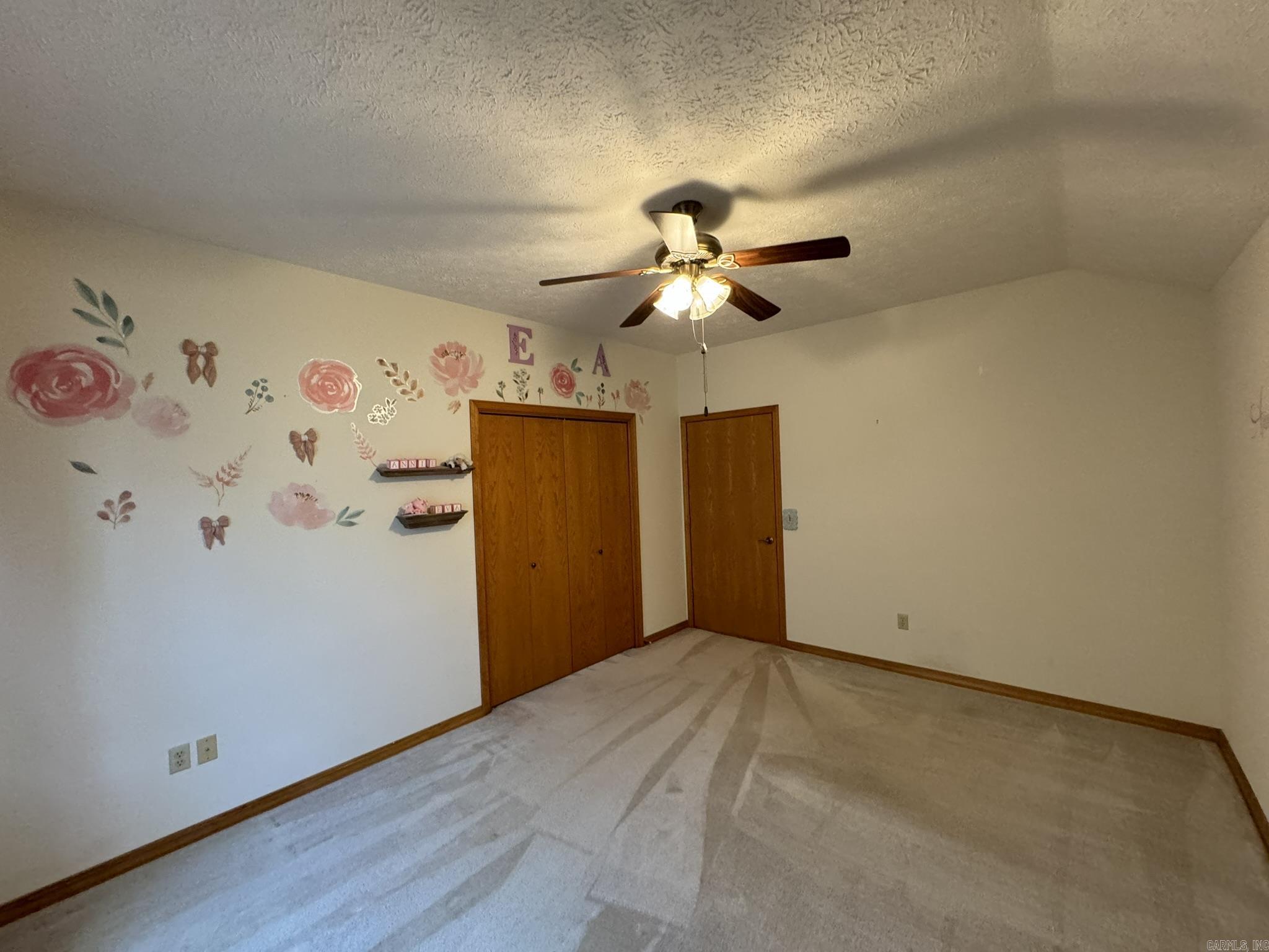 WOODCREEK - Residential