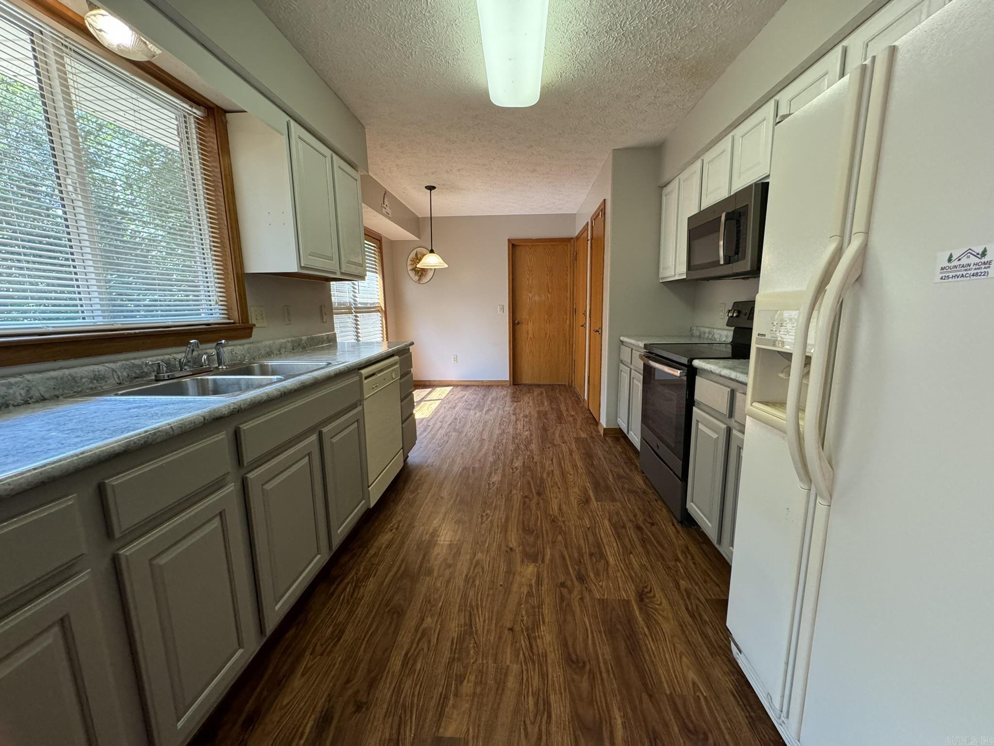 WOODCREEK - Residential