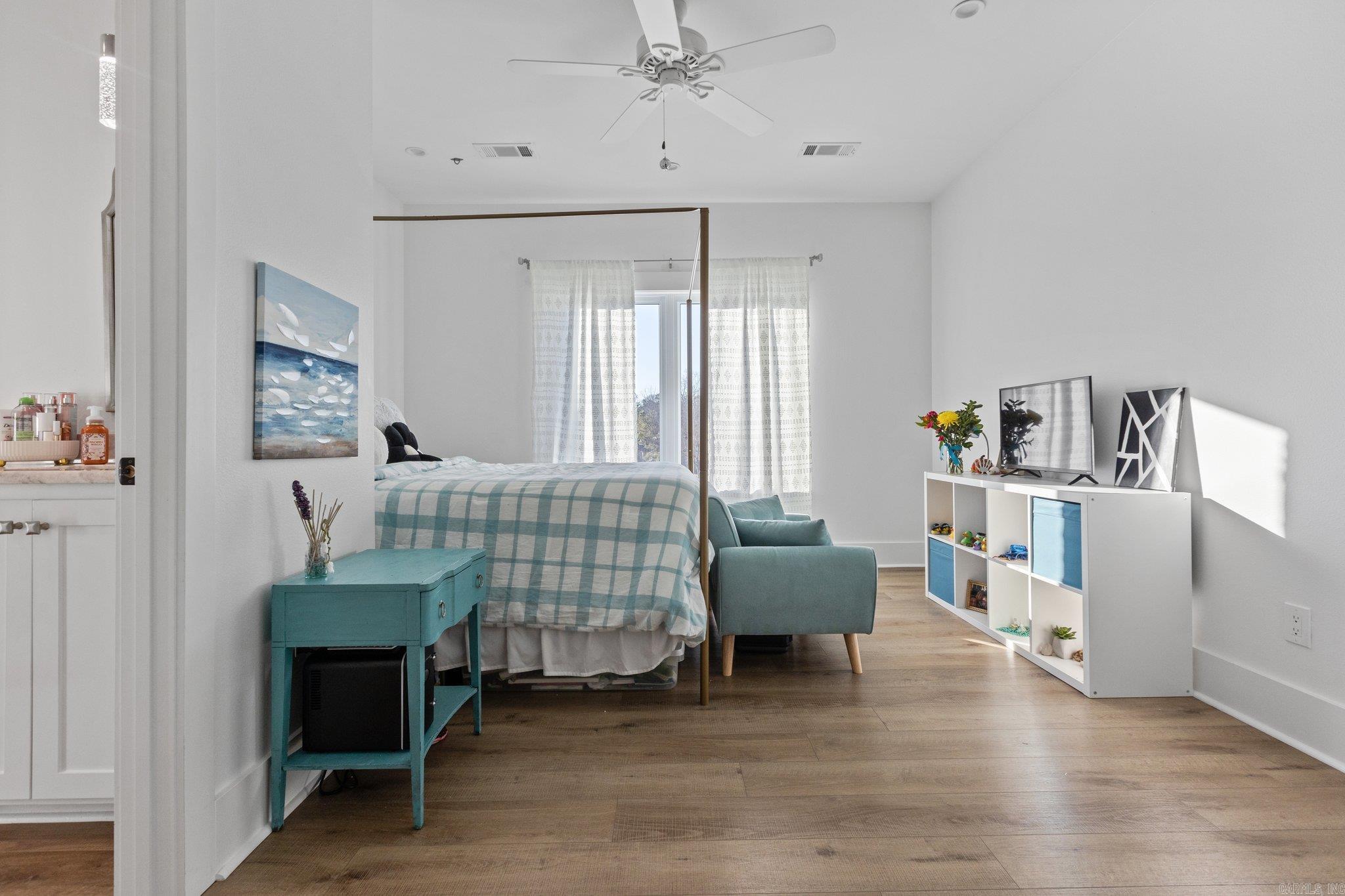 THE STABLES - Residential