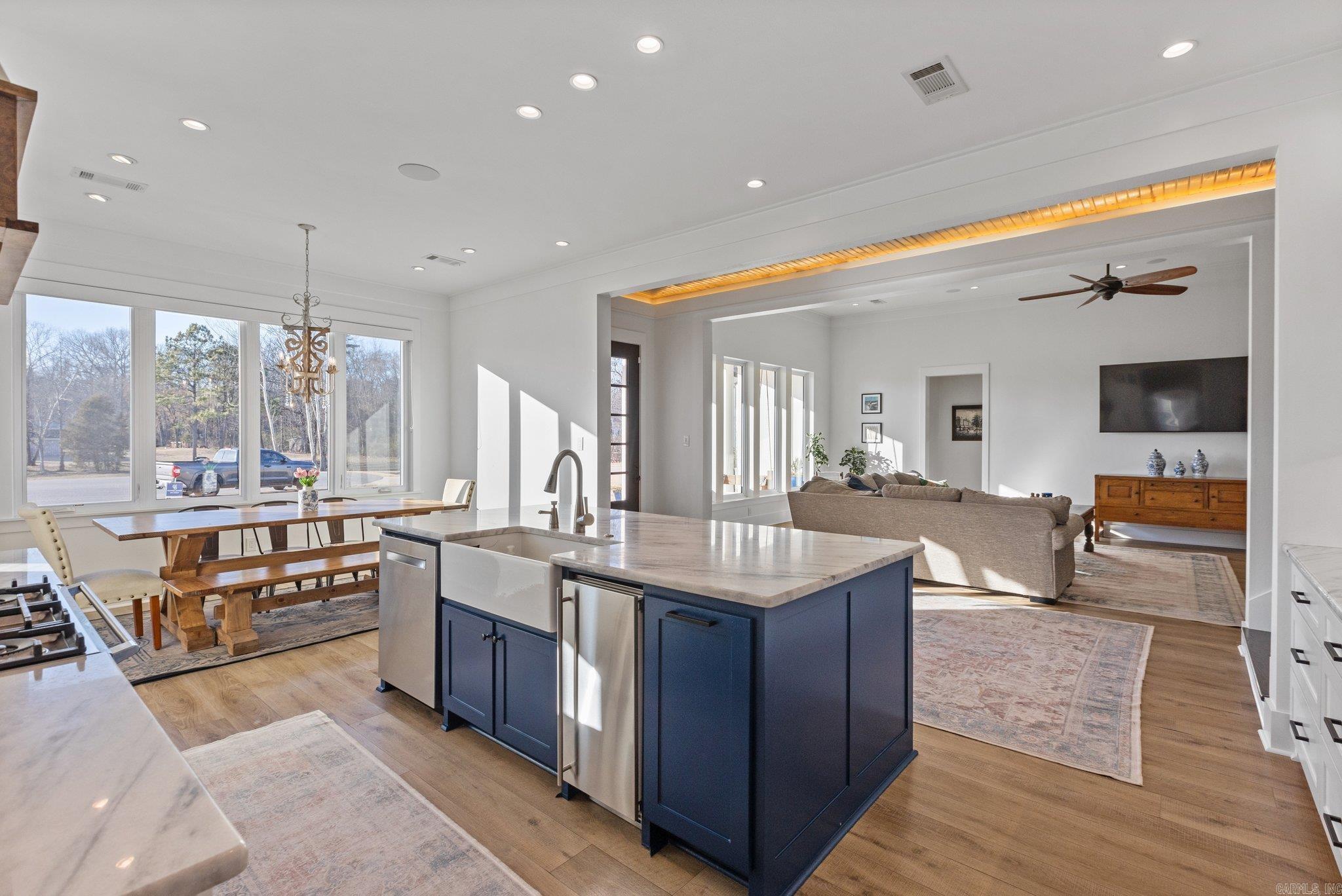 THE STABLES - Residential