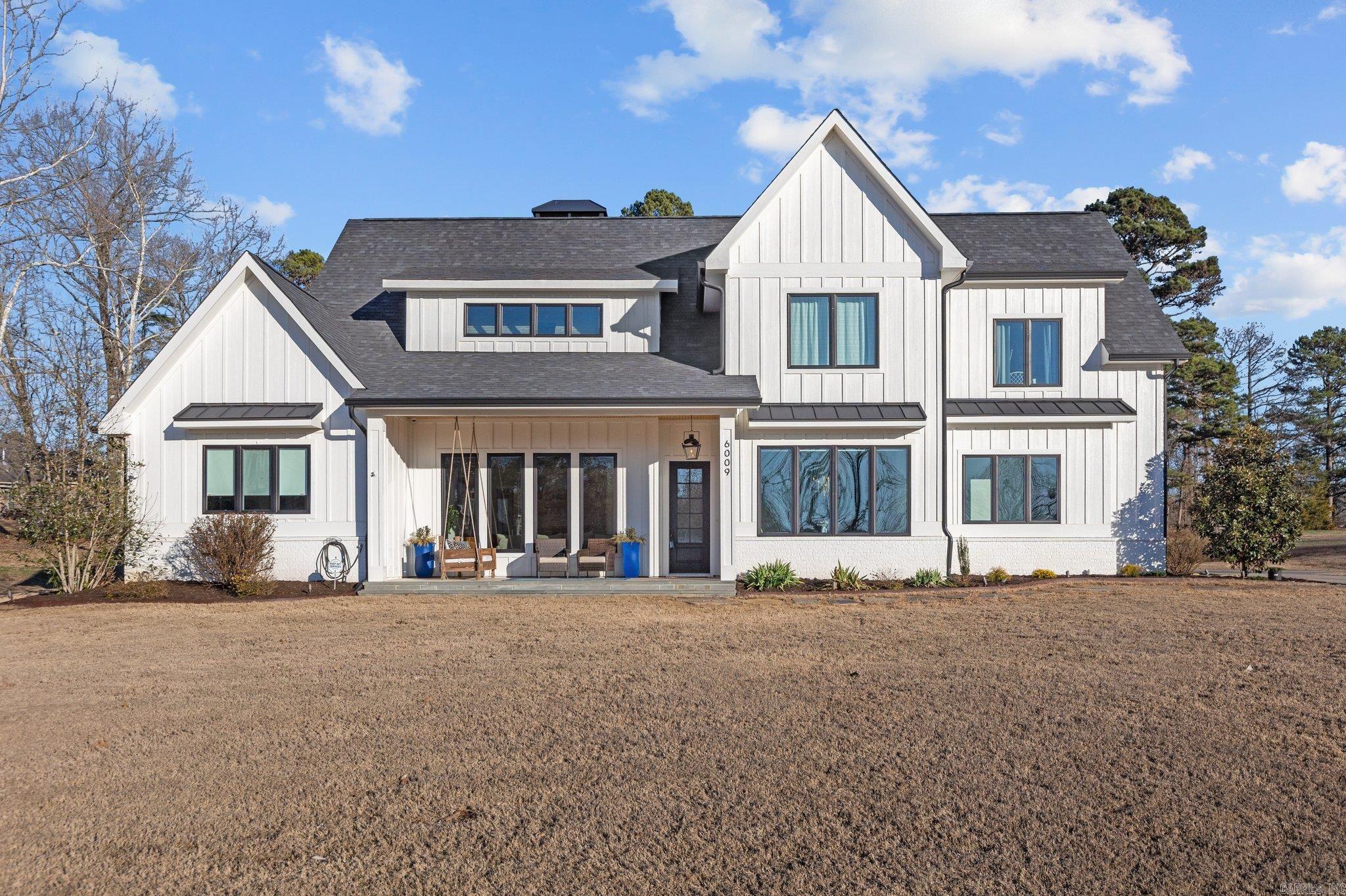 THE STABLES - Residential