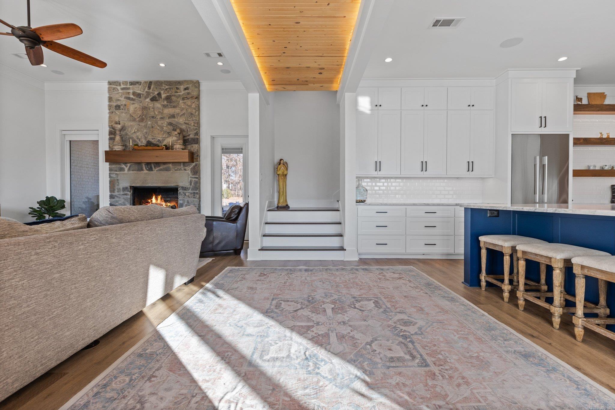 THE STABLES - Residential