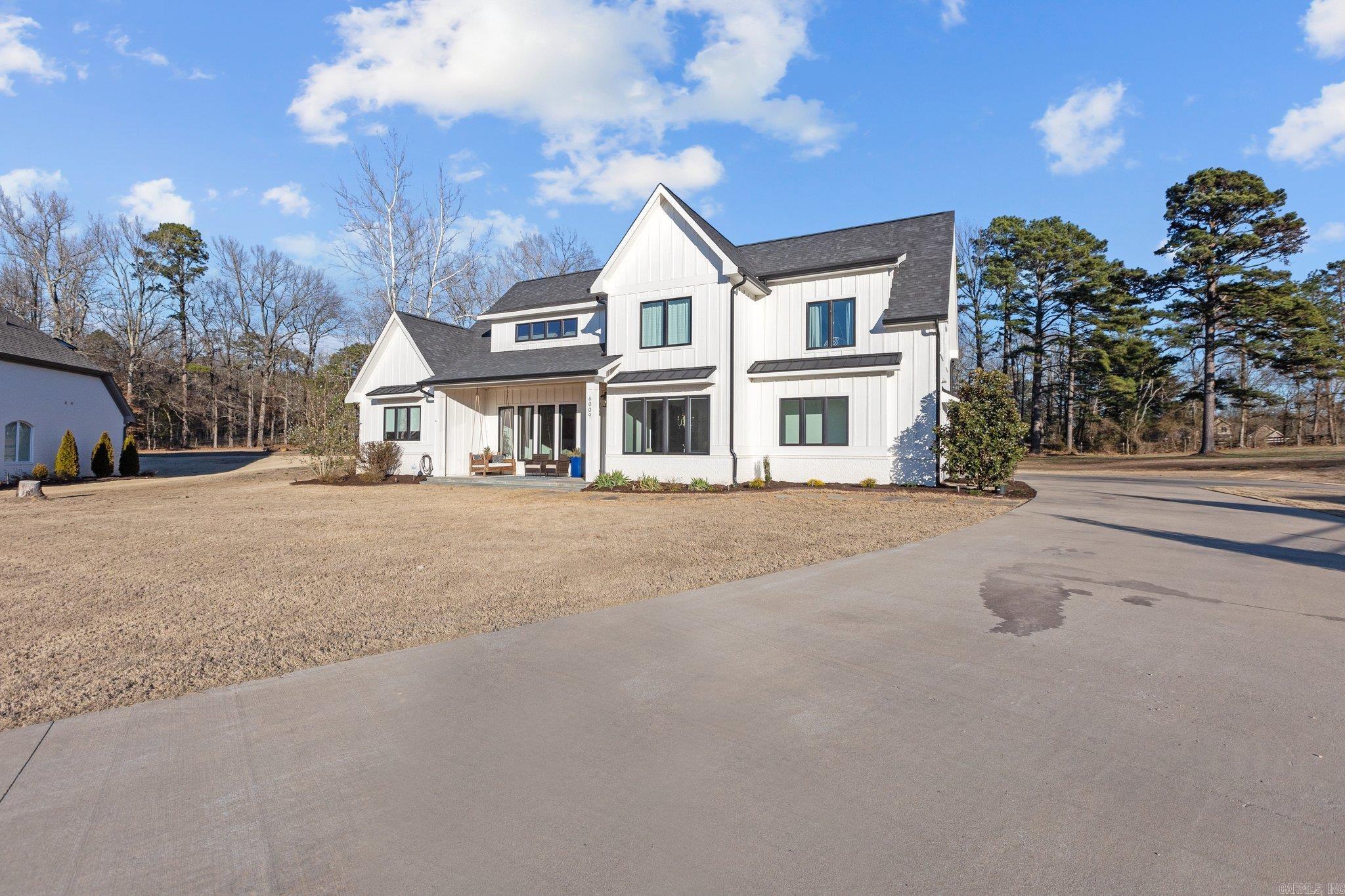 THE STABLES - Residential