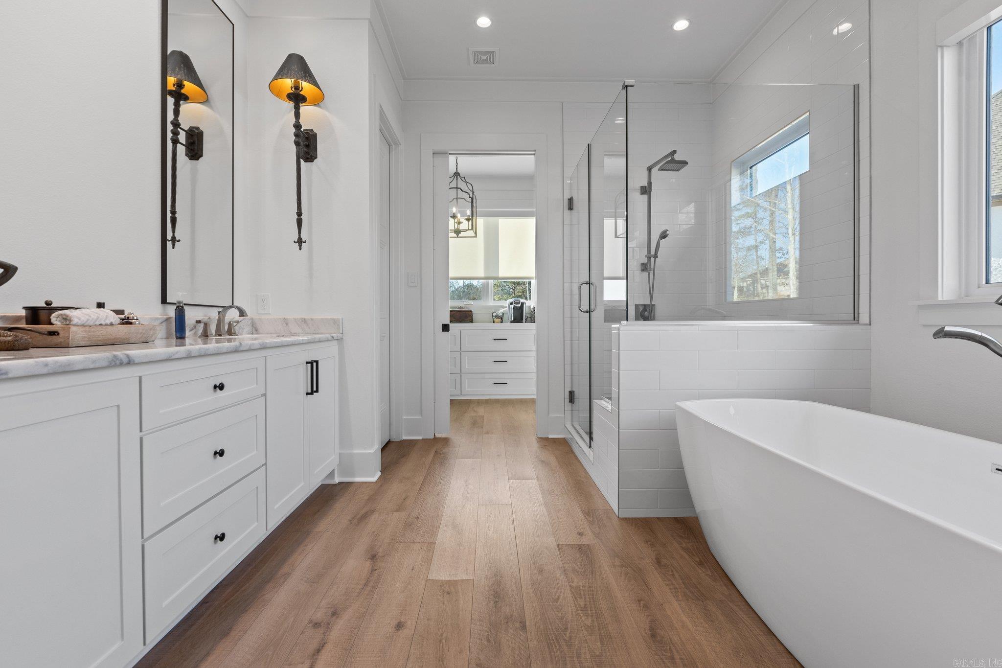 THE STABLES - Residential