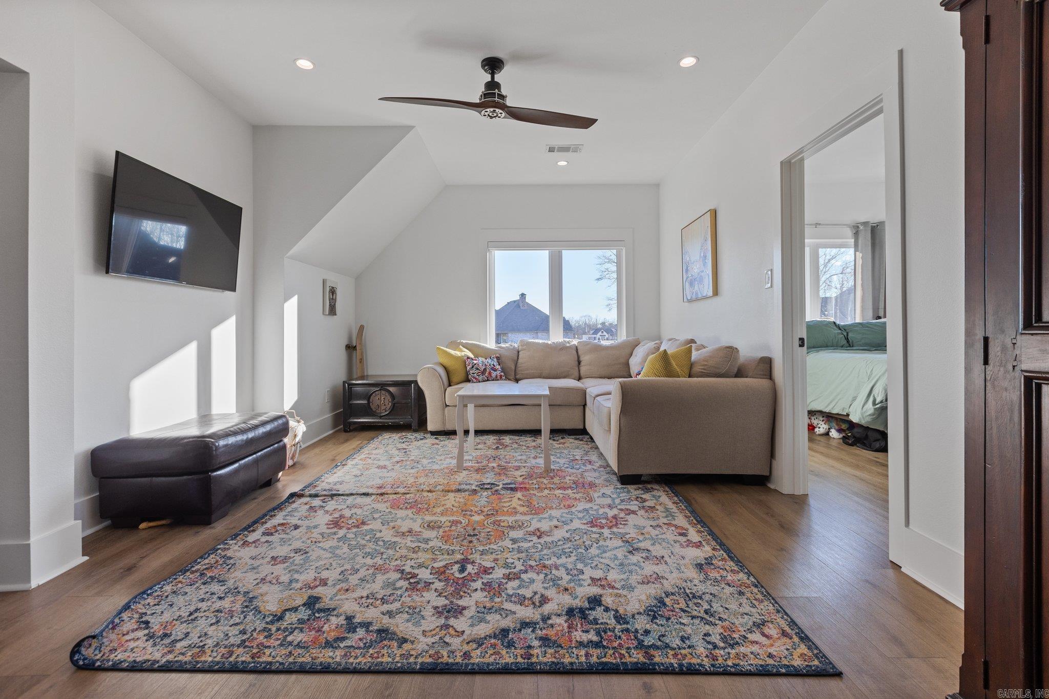 THE STABLES - Residential