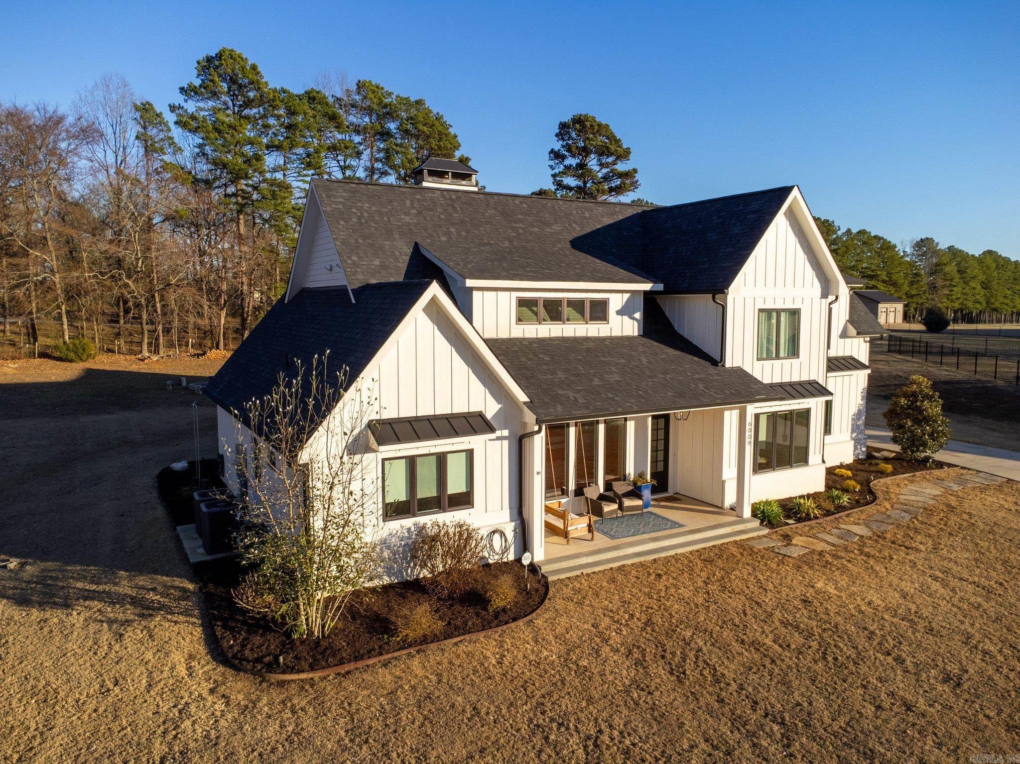 THE STABLES - Residential