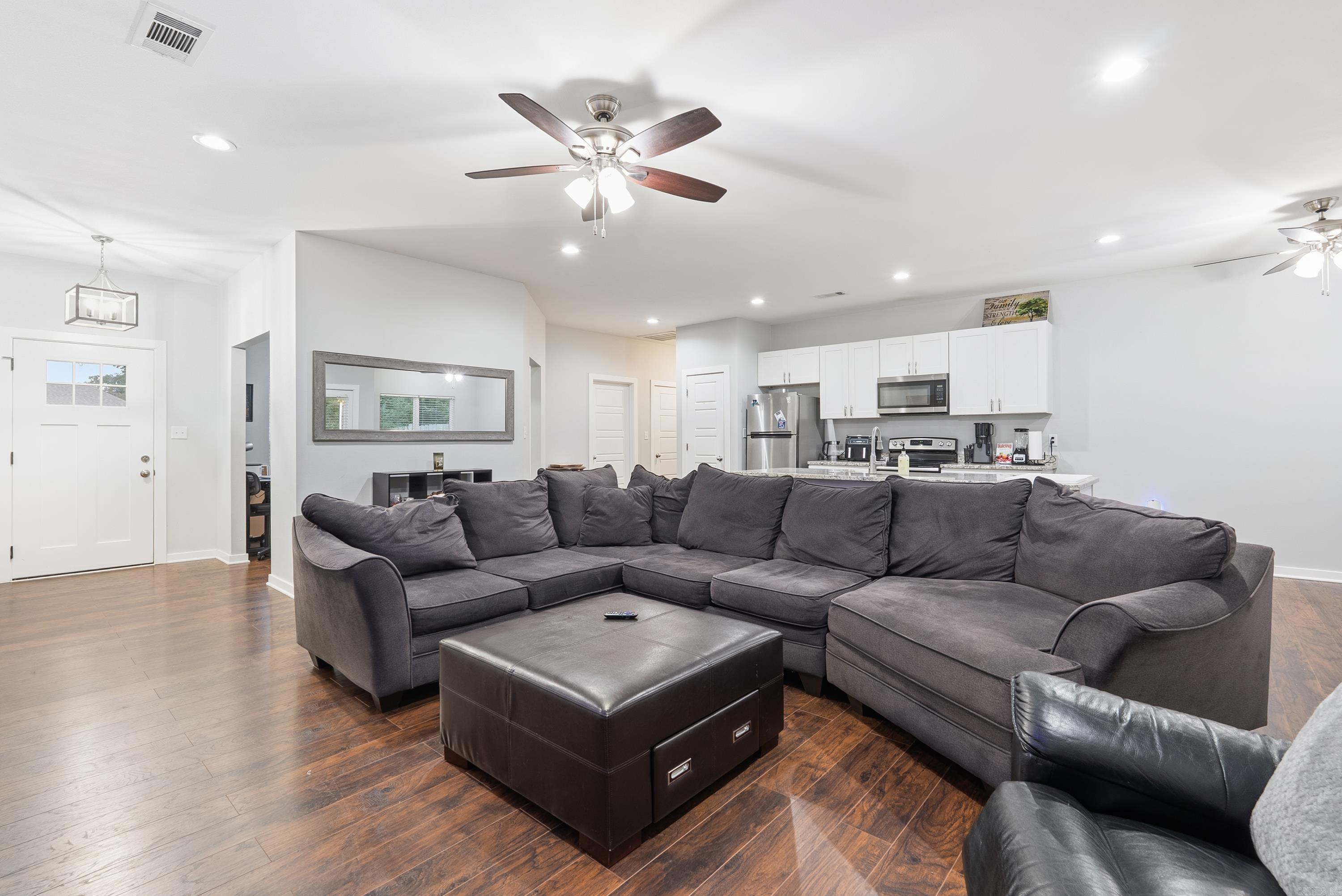 CANTEN COVE - Residential