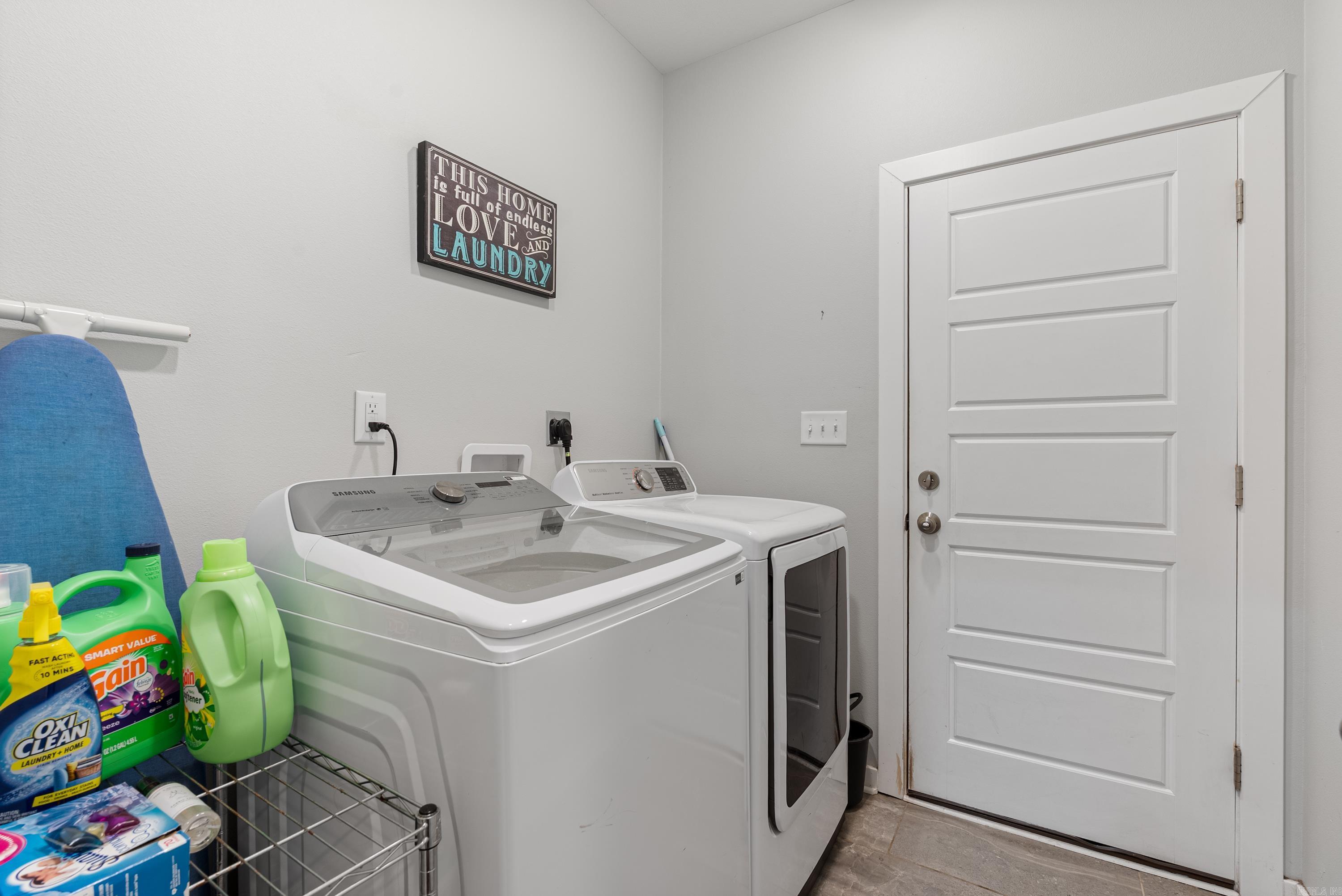 CANTEN COVE - Residential