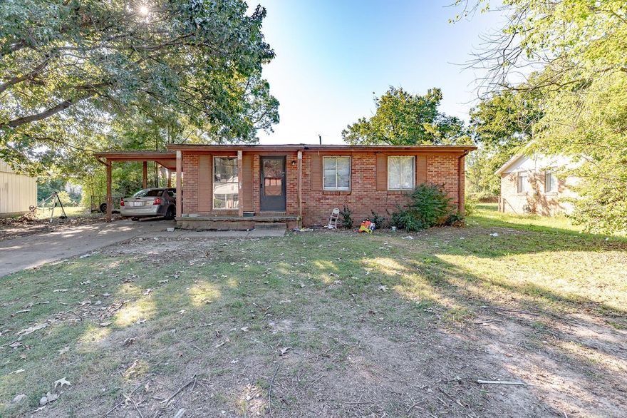 Welcome to Market 1812 Fairlane Ave, Jonesboro, AR. This 3 bed, 1 bath home offers 986 sq ft of functional living space, making it a great option for a first-time buyer or investment property. This home features fresh paint throughout. Situated on a 0.19+\- acre lot, the property includes a large backyard with partial fencing--perfect for pets, outdoor activities, or future improvements. Conveniently located in Jonesboro just minutes from Red Wolf Blvd. Call today to schedule your tour.