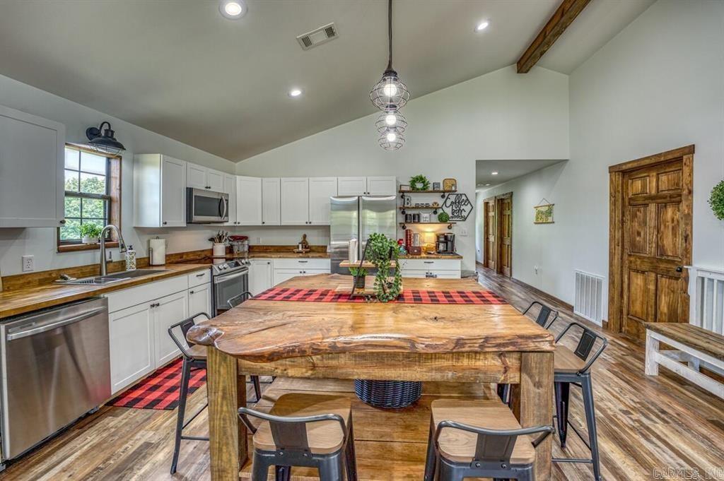 Metes & Bounds - Residential