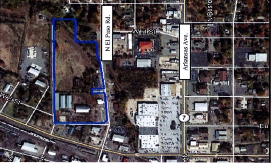 Commercial lot with highway frontage