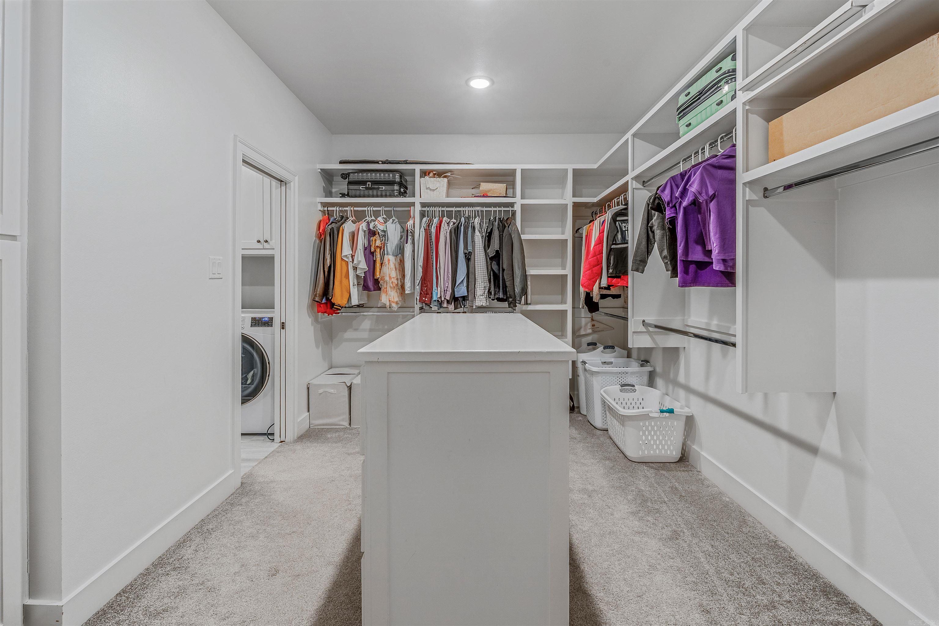 CHENAL VALLEY "CAUREL COURT" - Residential