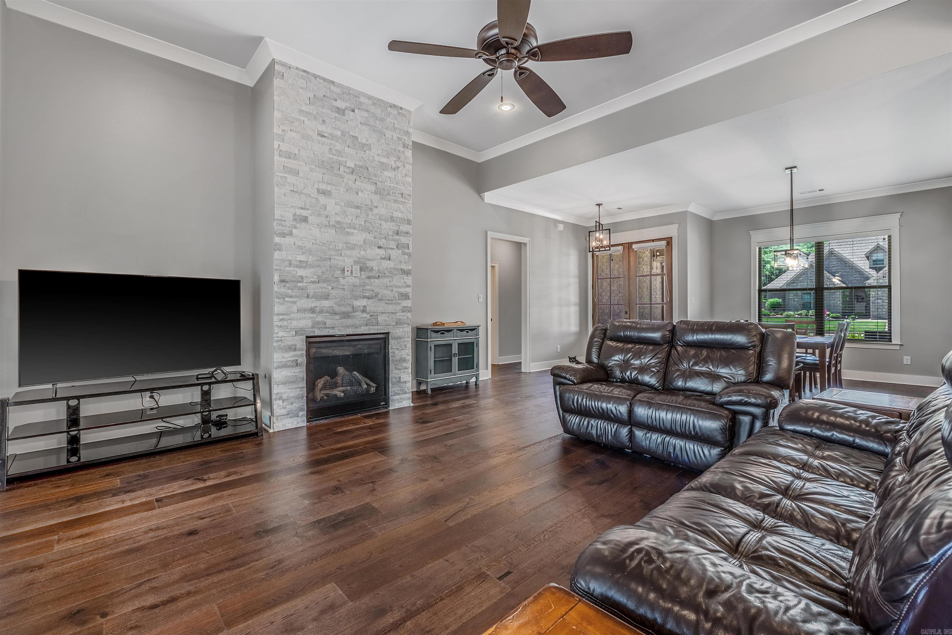 CHENAL VALLEY "CAUREL COURT" - Residential