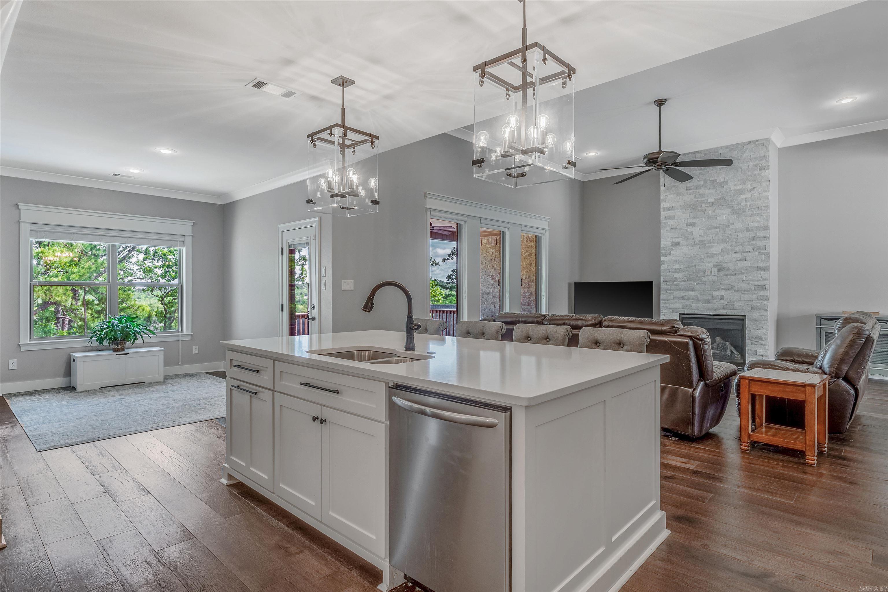 CHENAL VALLEY "CAUREL COURT" - Residential