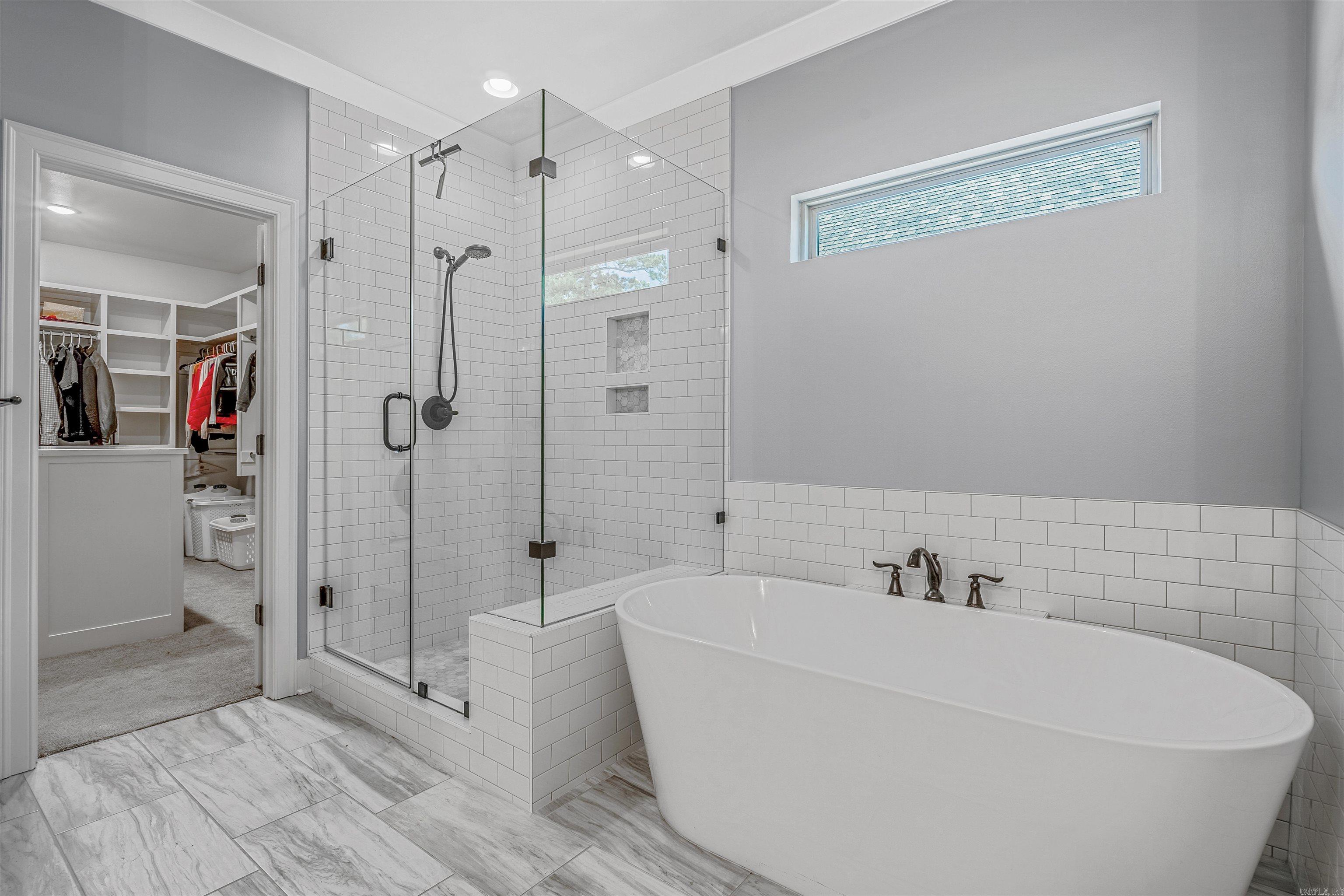 CHENAL VALLEY "CAUREL COURT" - Residential