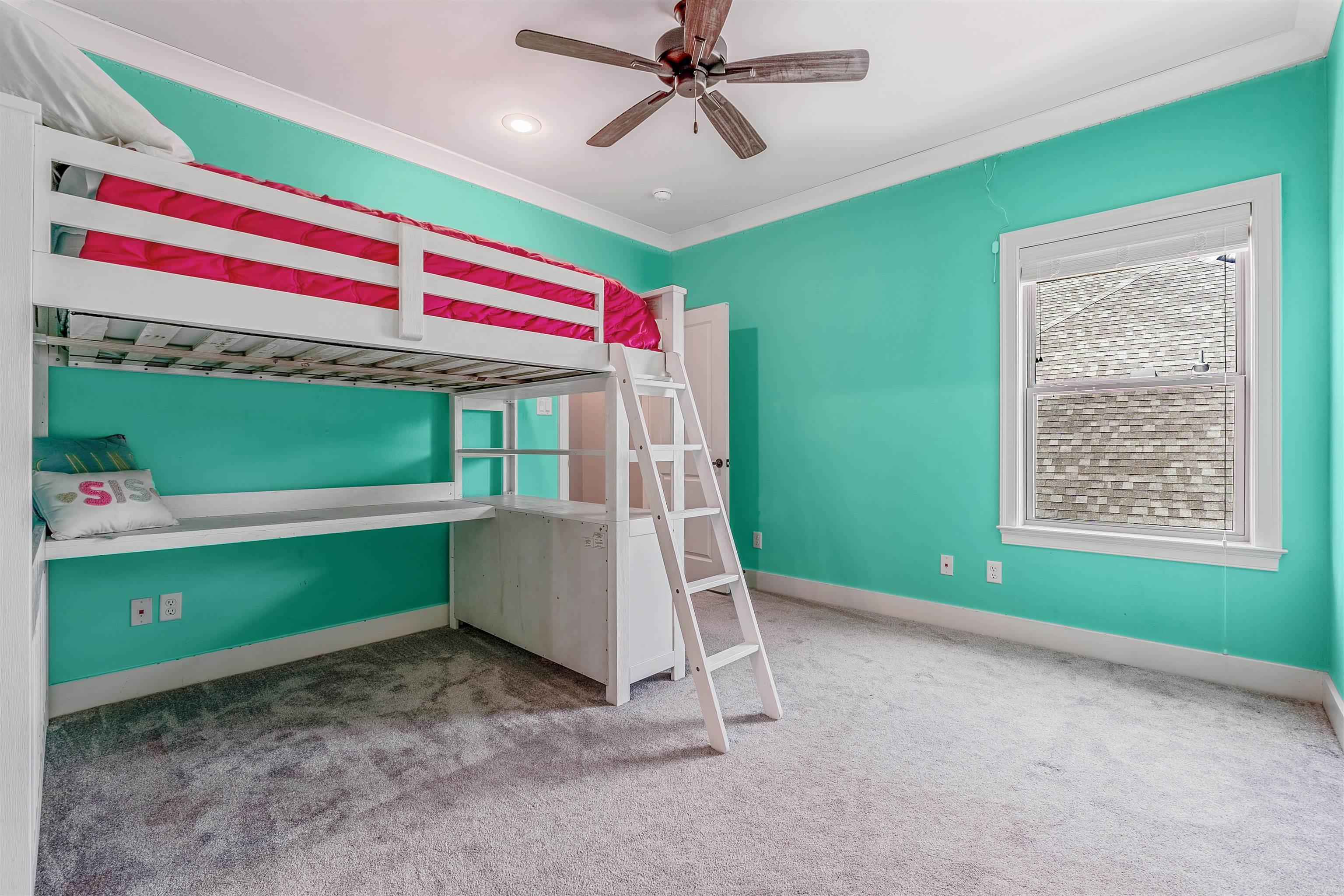 CHENAL VALLEY "CAUREL COURT" - Residential