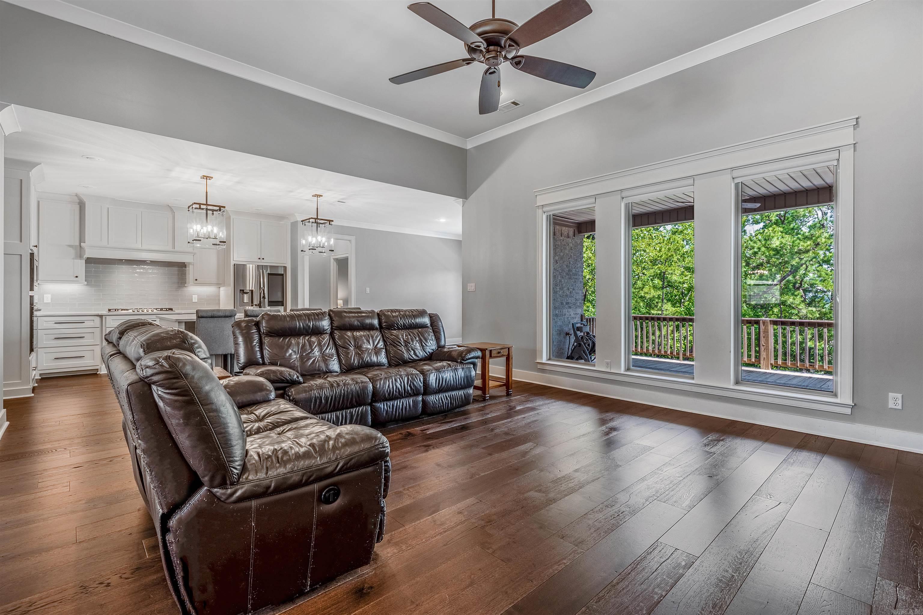 CHENAL VALLEY "CAUREL COURT" - Residential