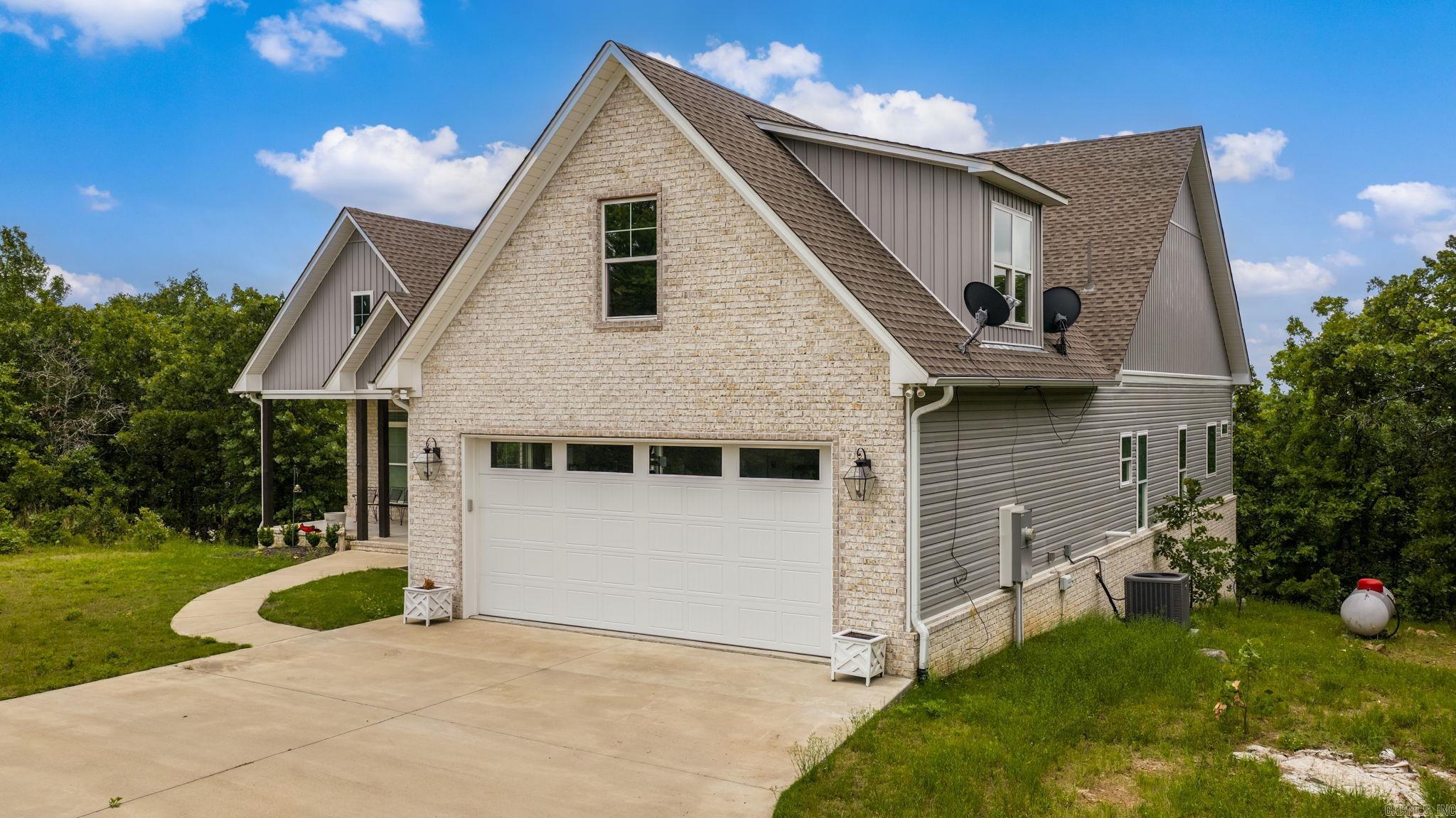 QUAIL VALLEY ESTS - Residential