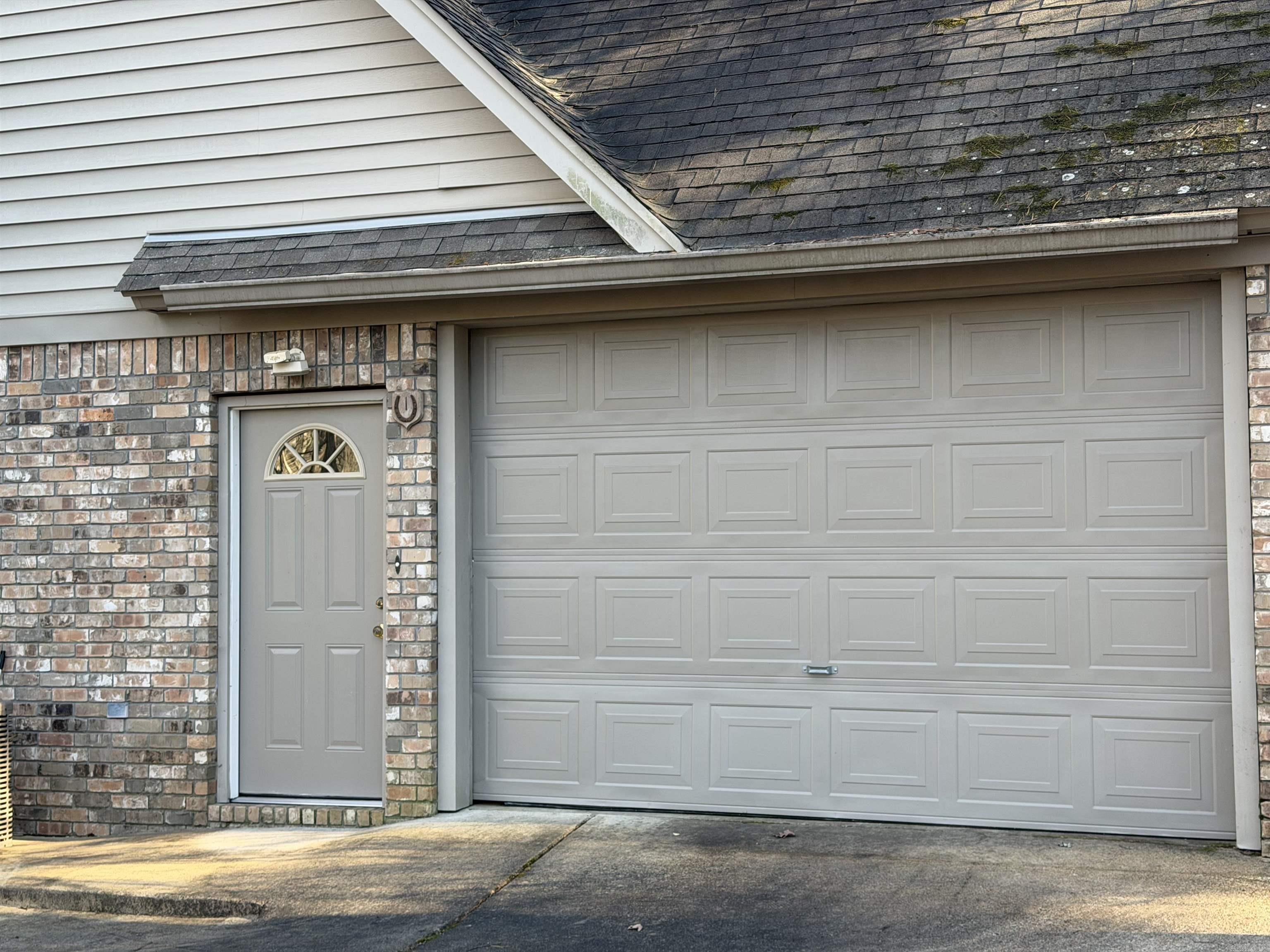 VIEW HILLS - Residential