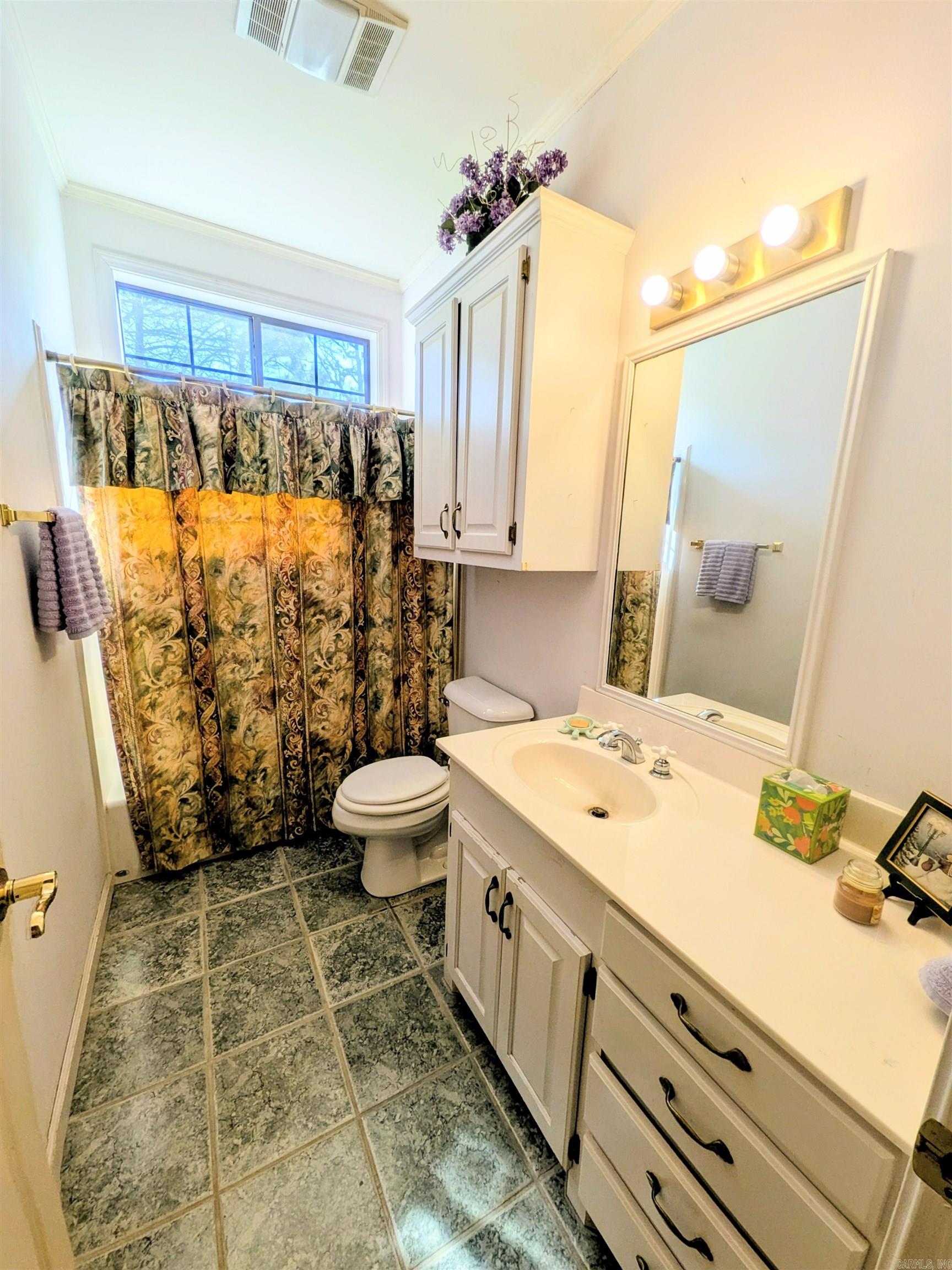 VIEW HILLS - Residential