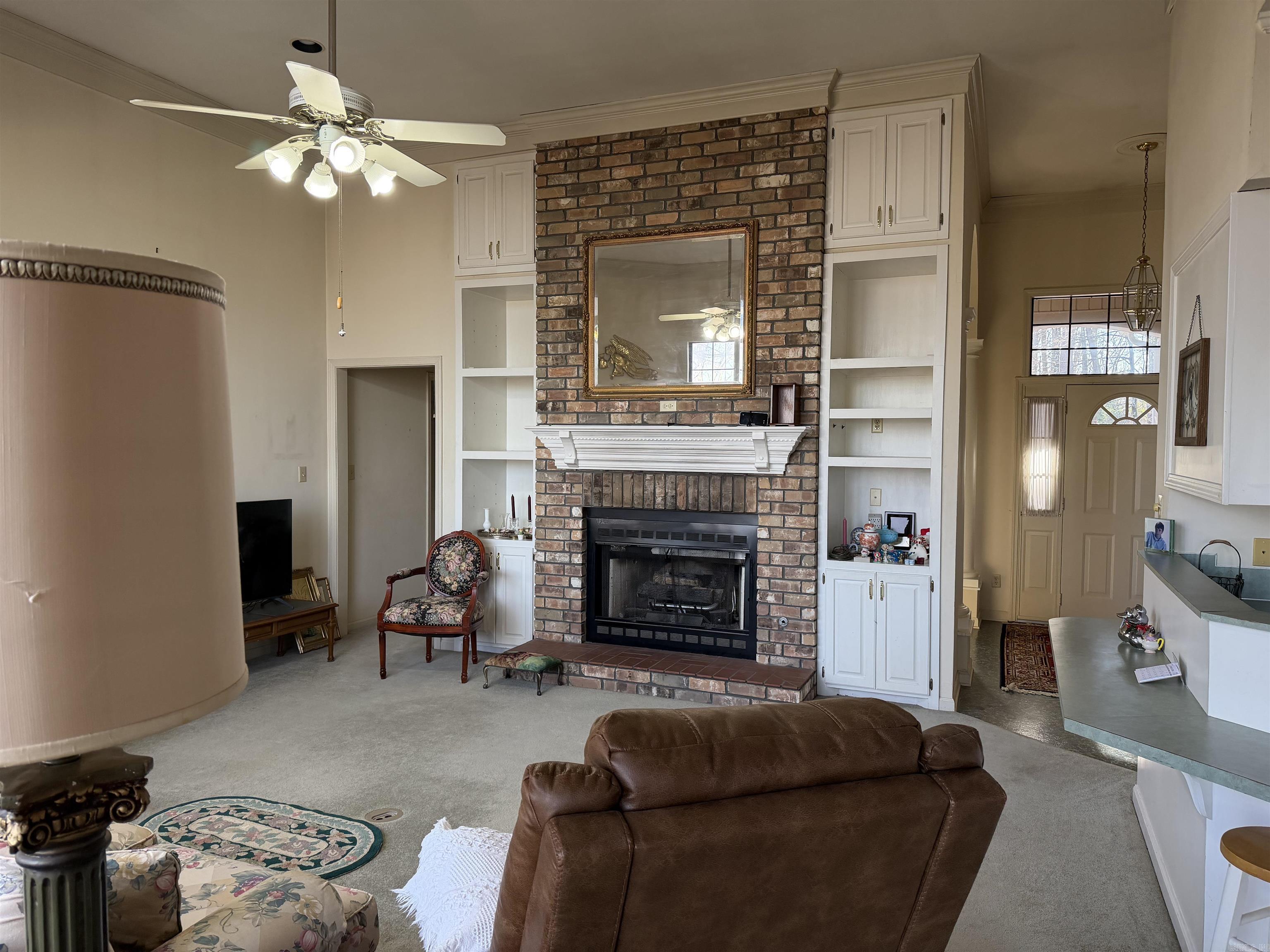 VIEW HILLS - Residential