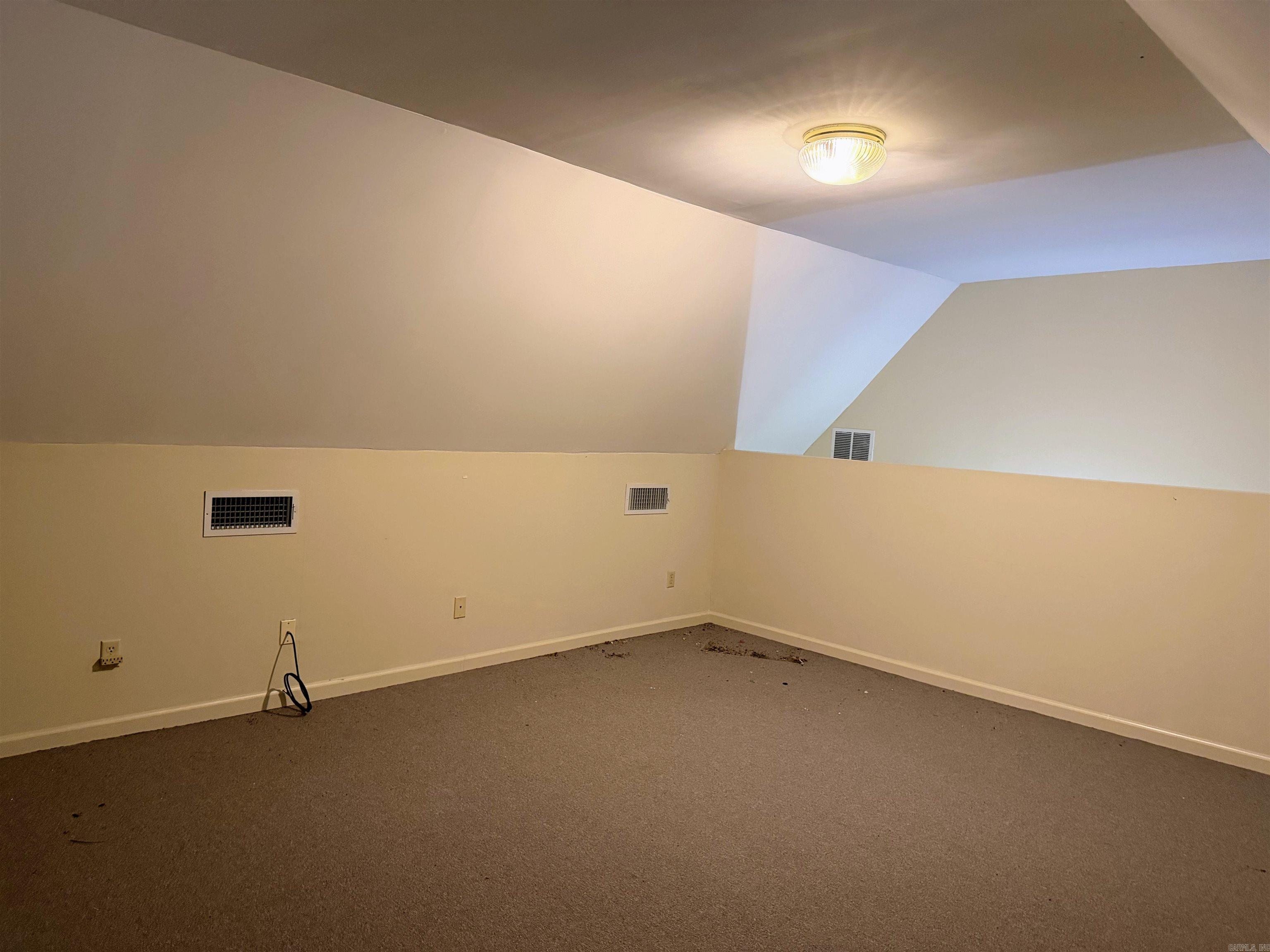 VIEW HILLS - Residential