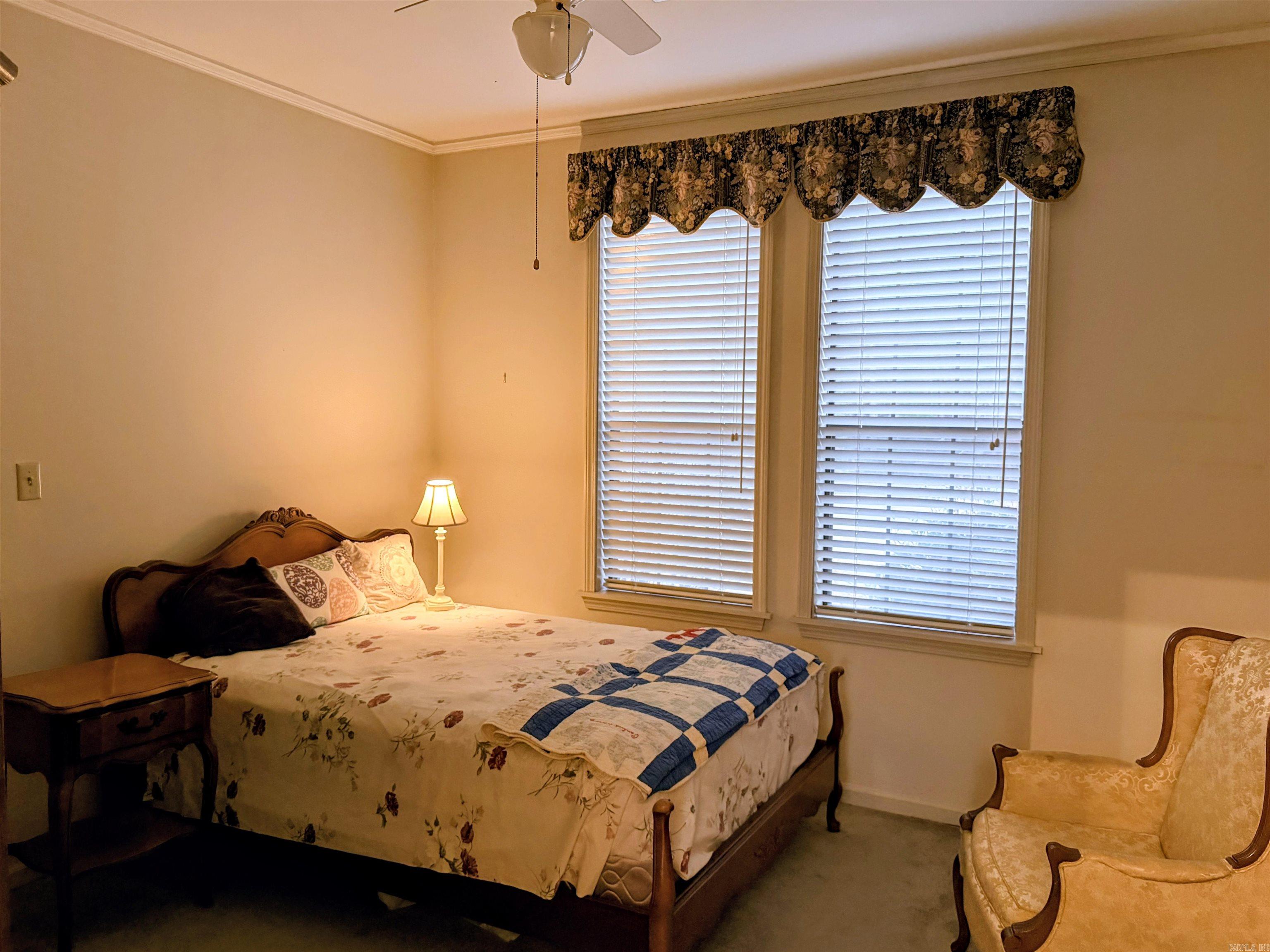 VIEW HILLS - Residential