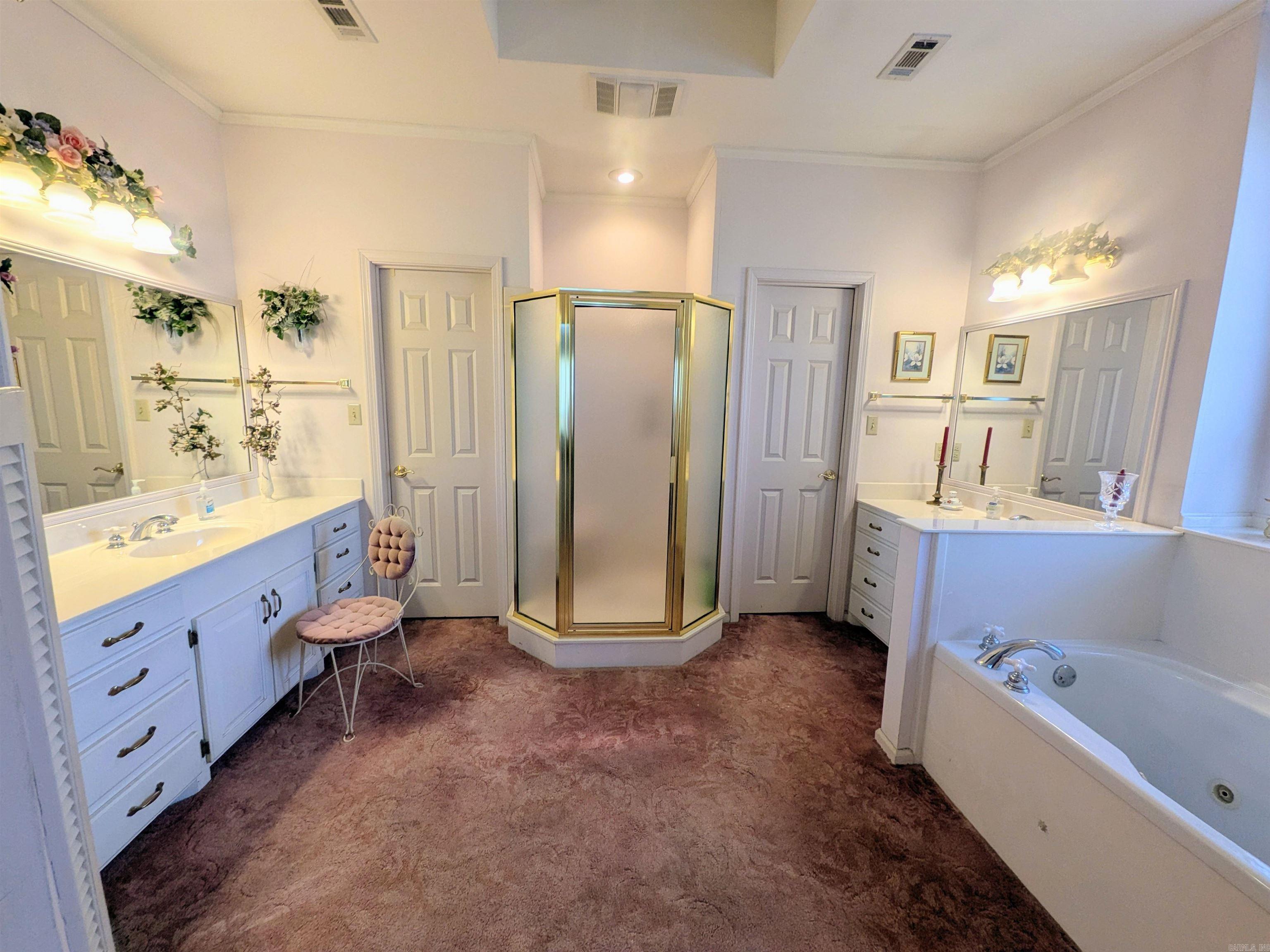 VIEW HILLS - Residential