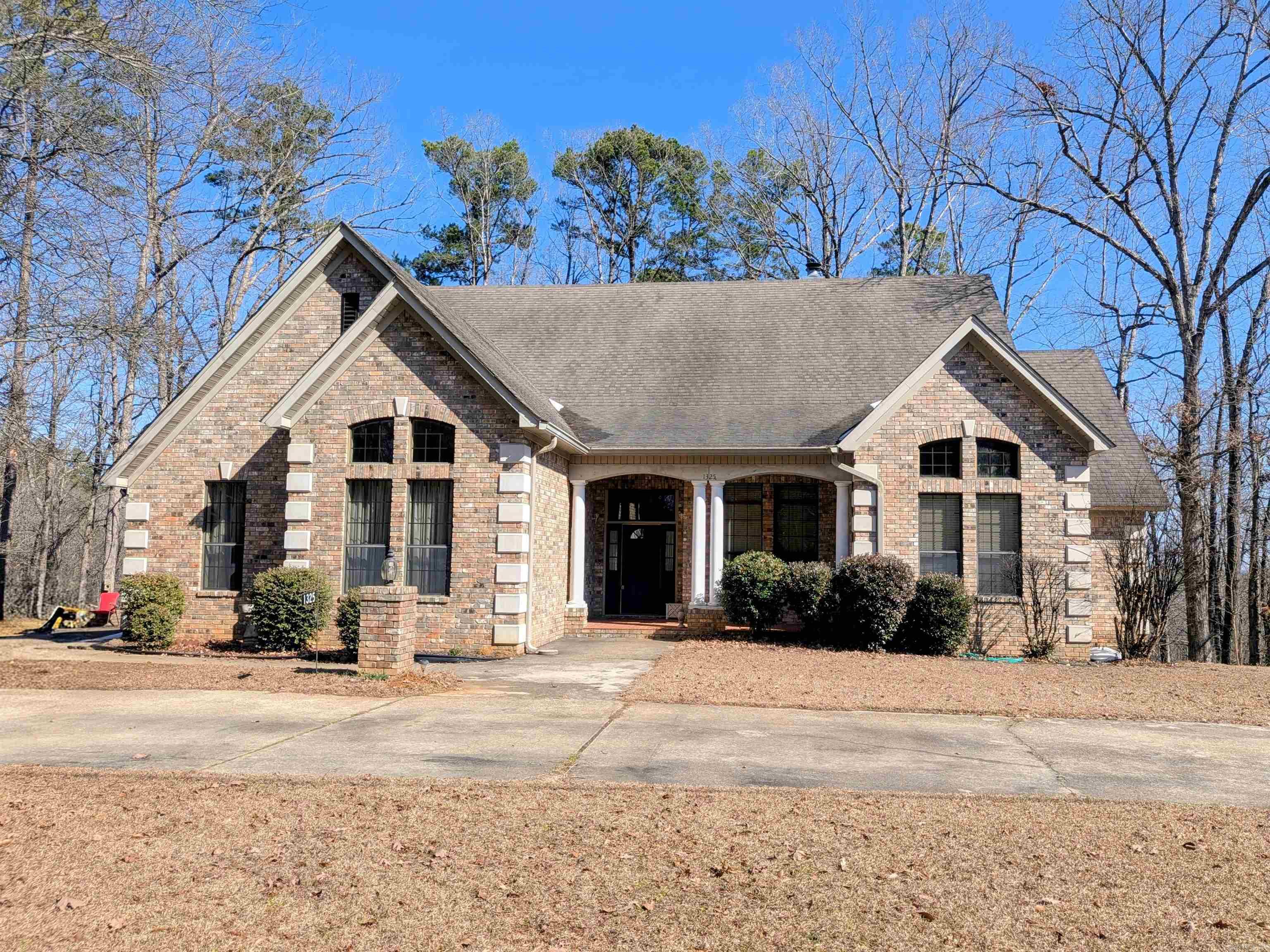 VIEW HILLS - Residential