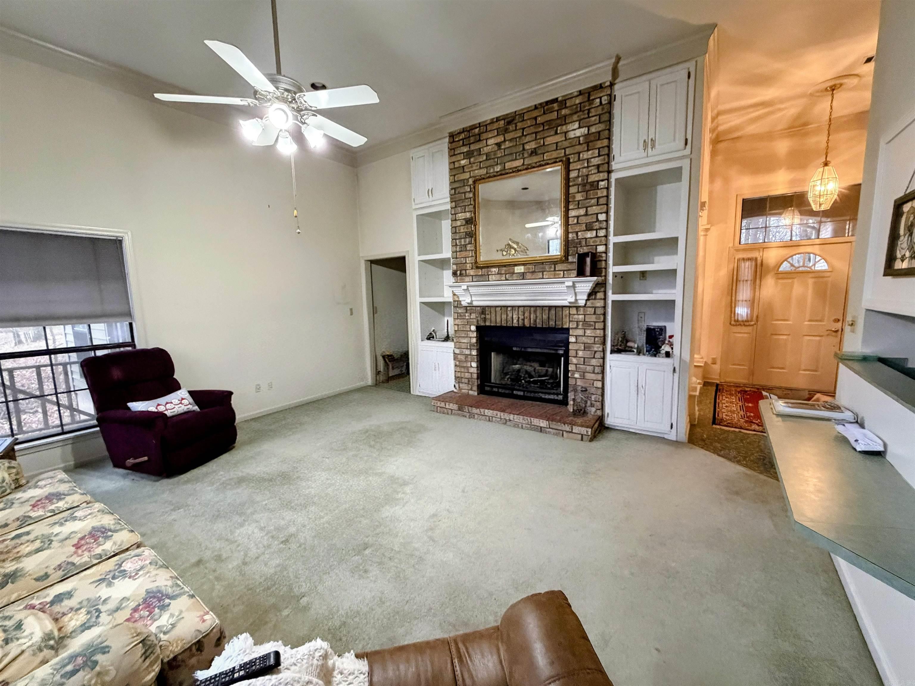 VIEW HILLS - Residential