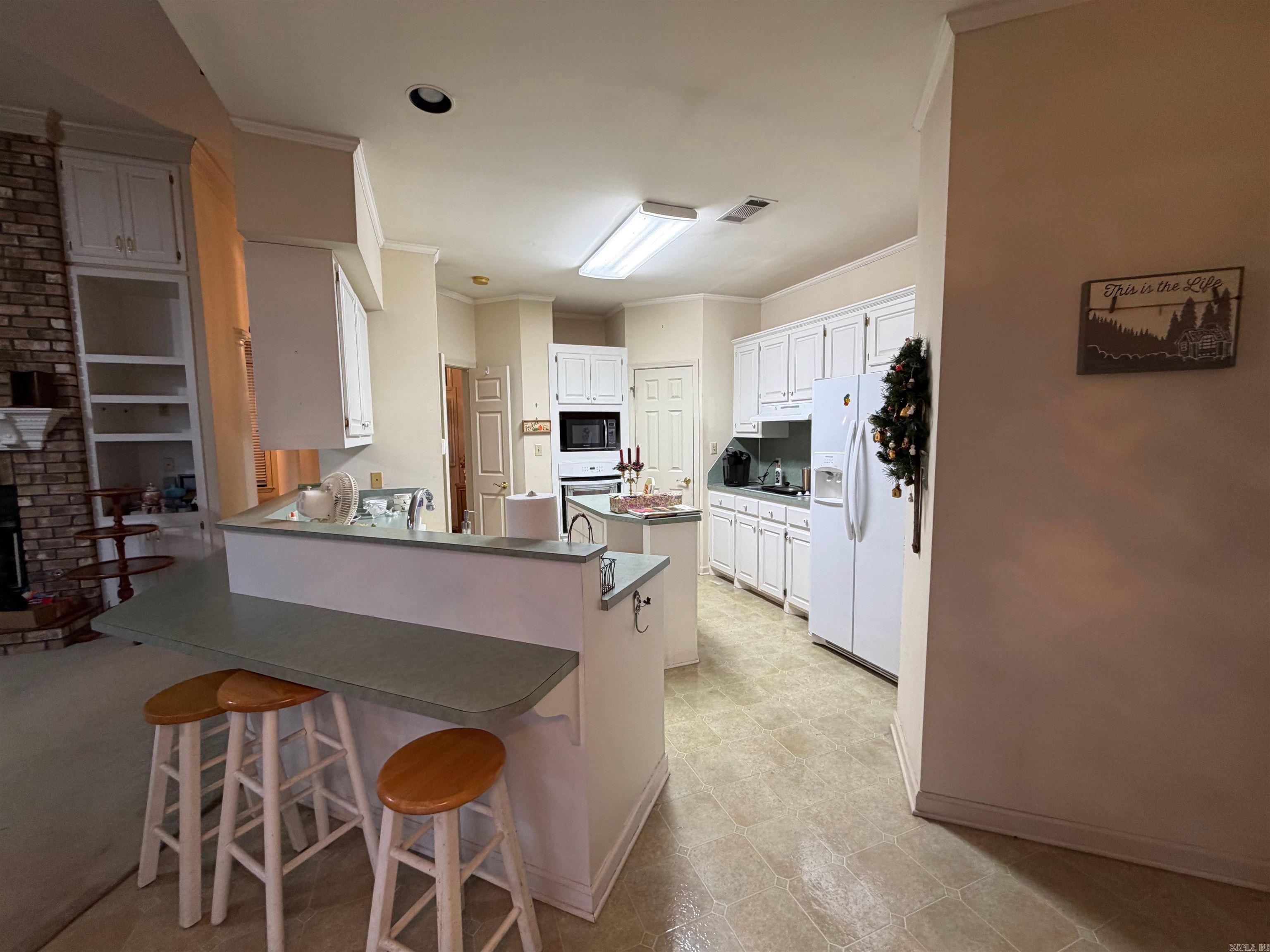 VIEW HILLS - Residential