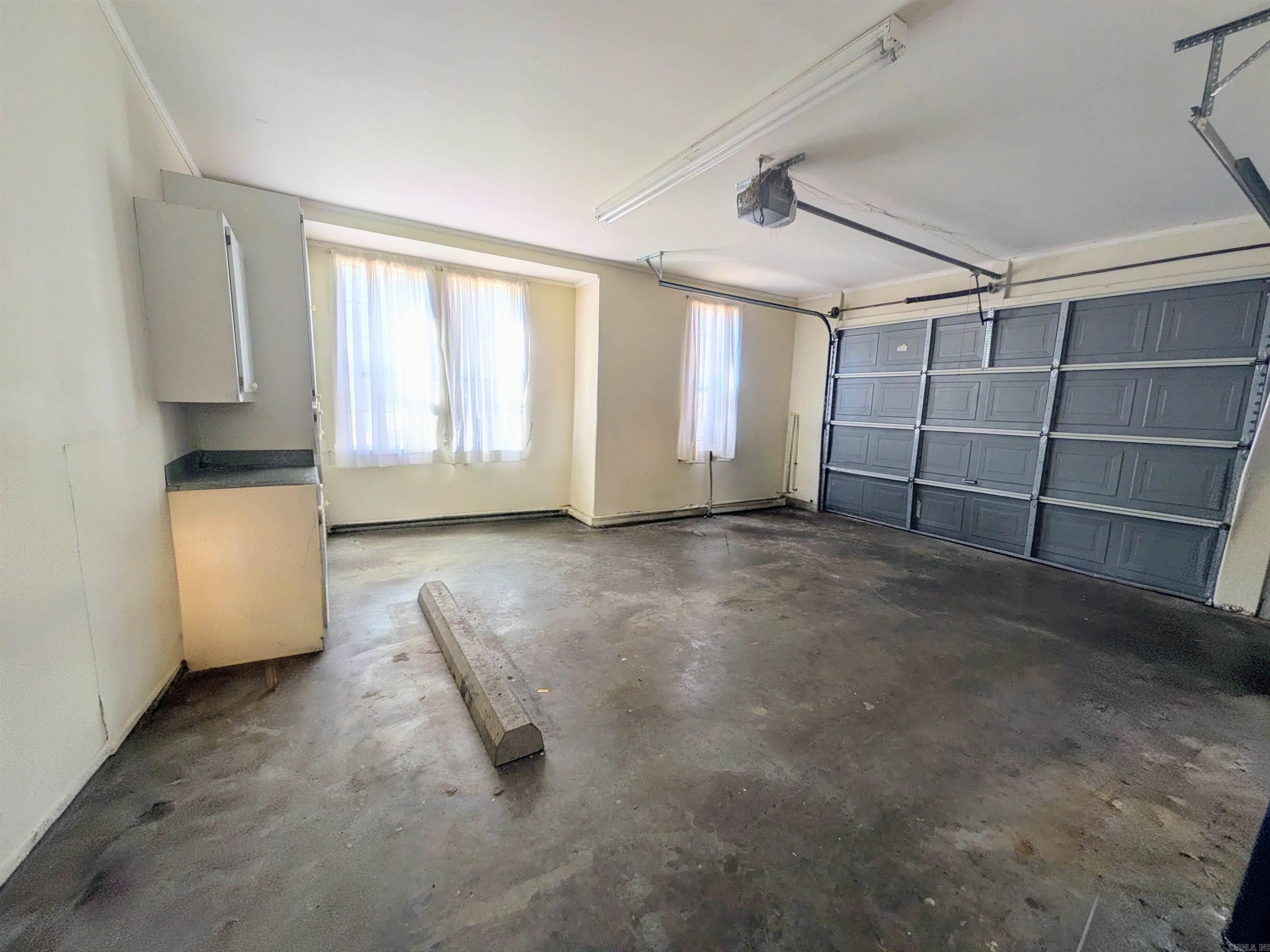 VIEW HILLS - Residential