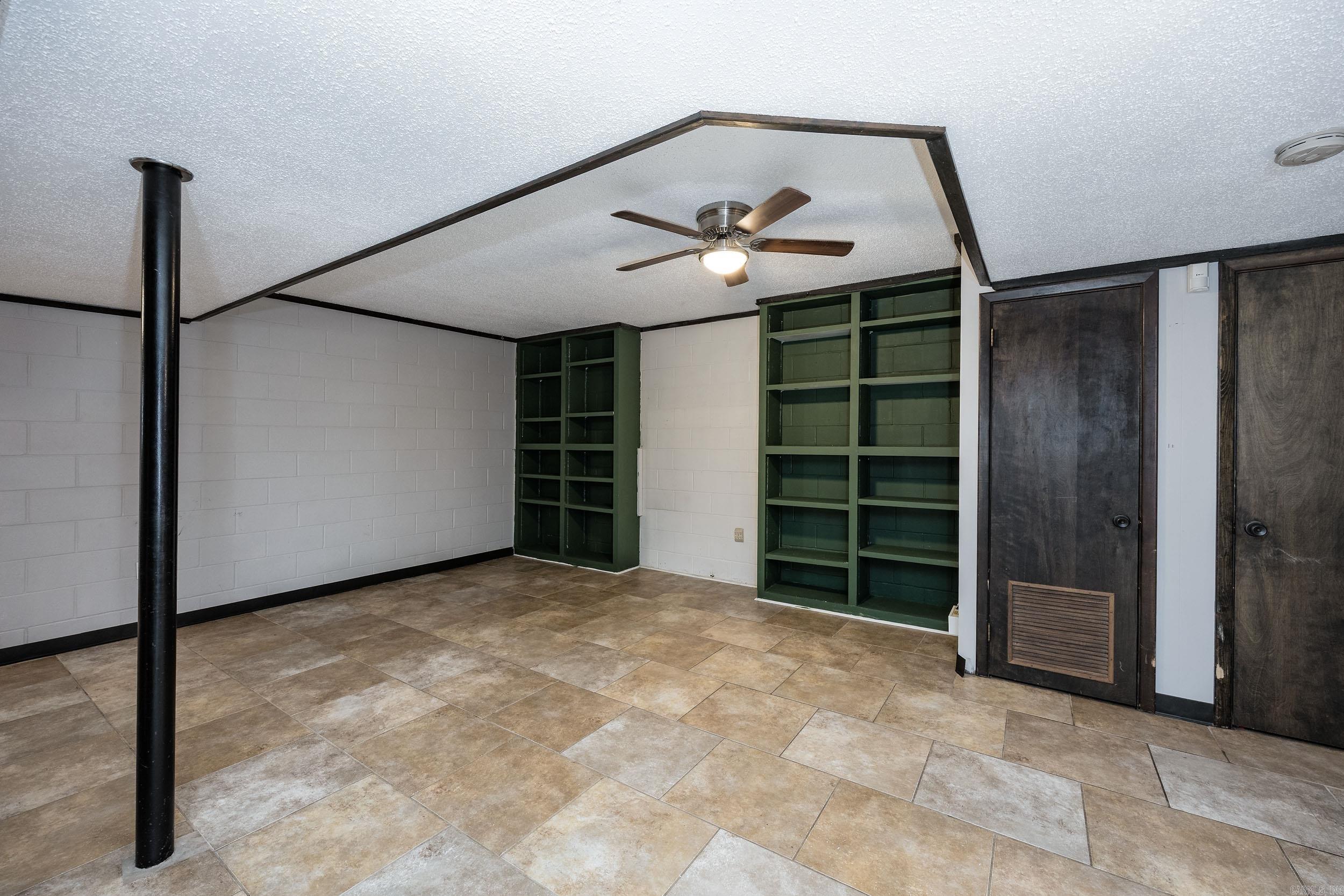 CHICOT ACRES - Residential