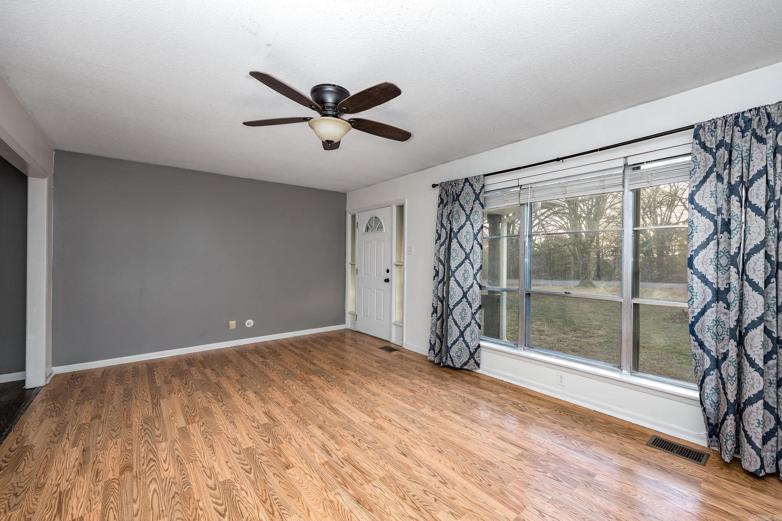 CHICOT ACRES - Residential