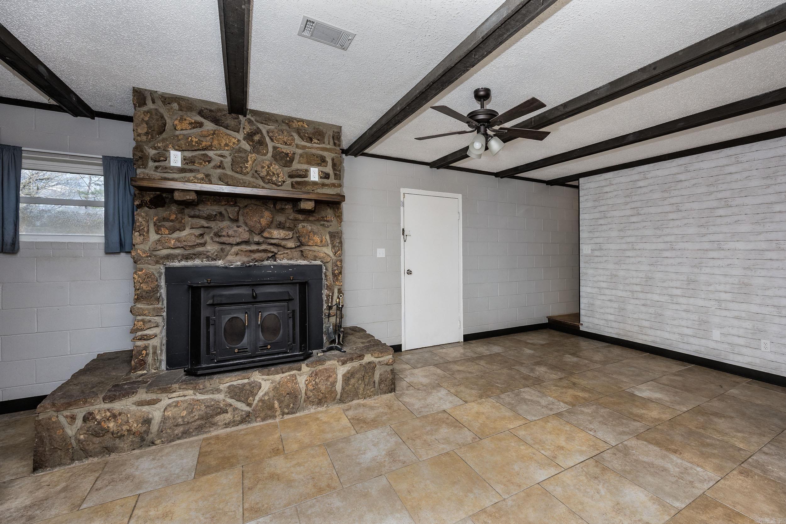 CHICOT ACRES - Residential