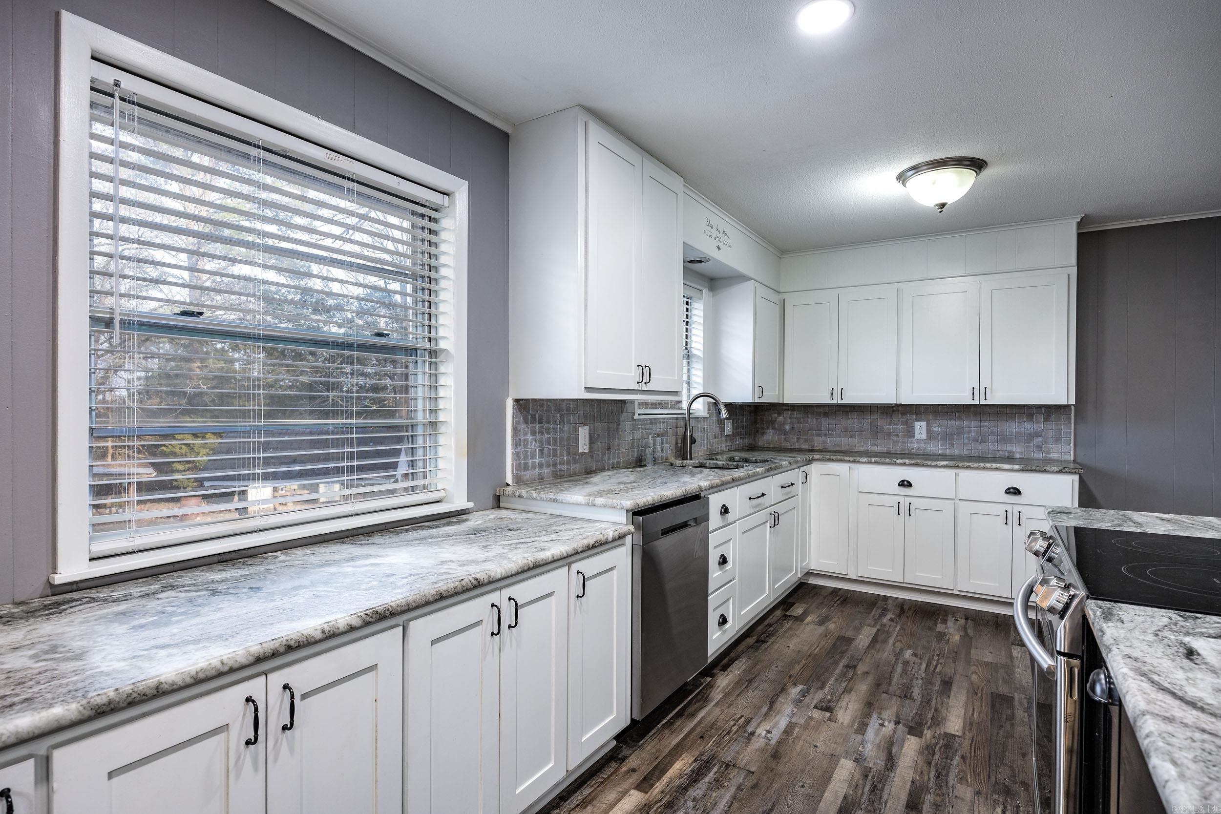 CHICOT ACRES - Residential