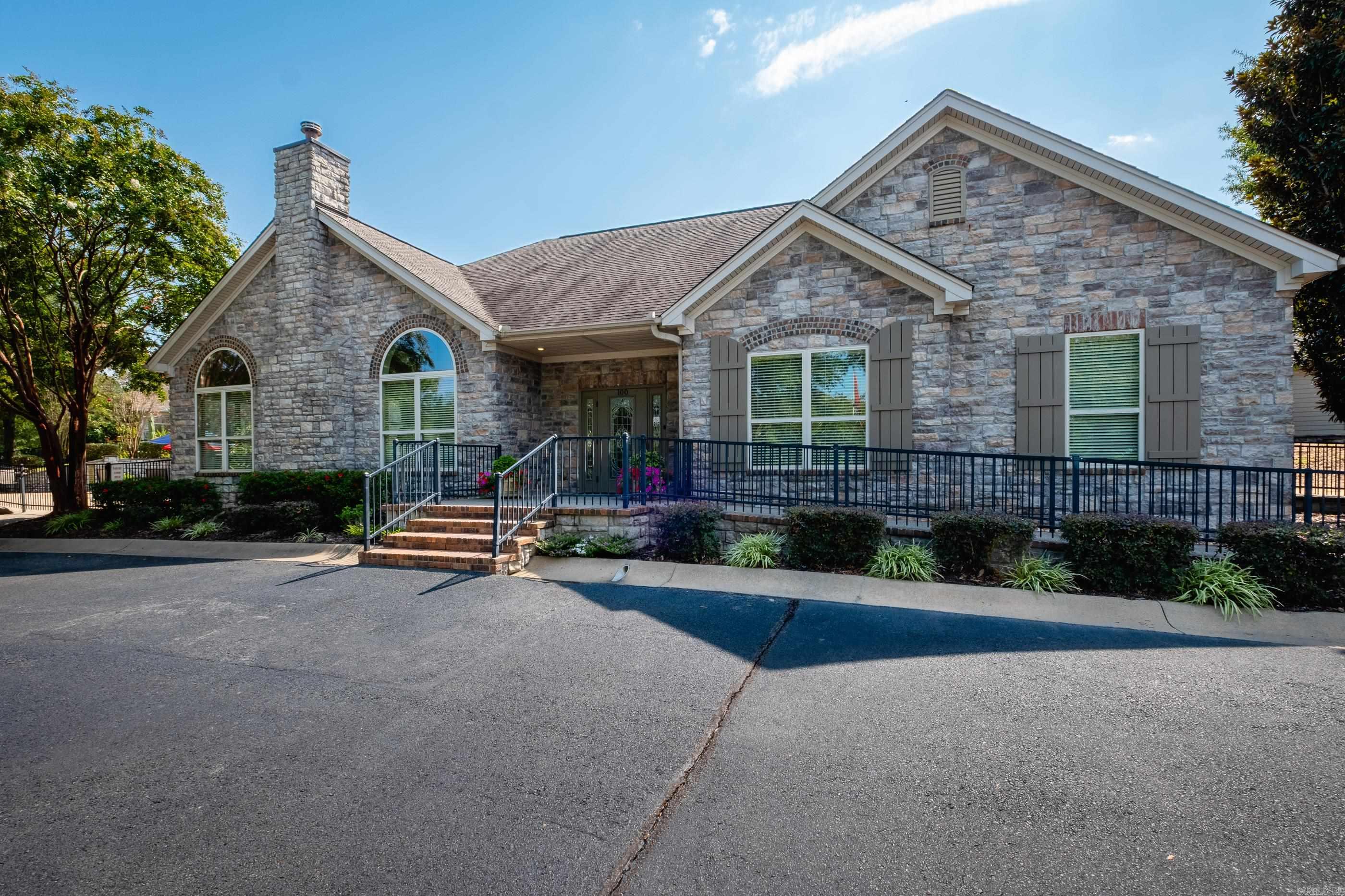 MOUNTAIN TERRACE ESTATES TOWNHOM - Residential