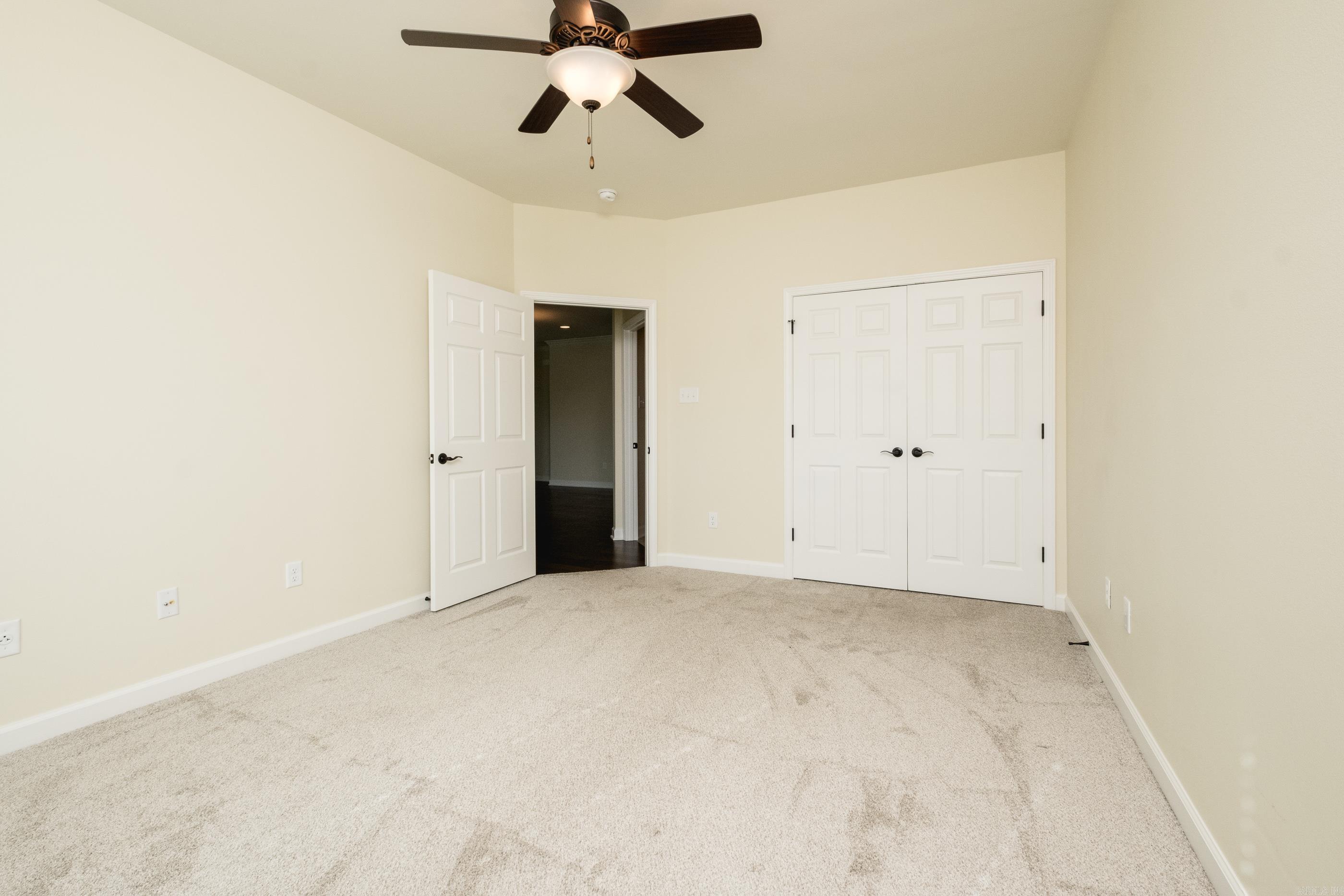 MOUNTAIN TERRACE ESTATES TOWNHOM - Residential