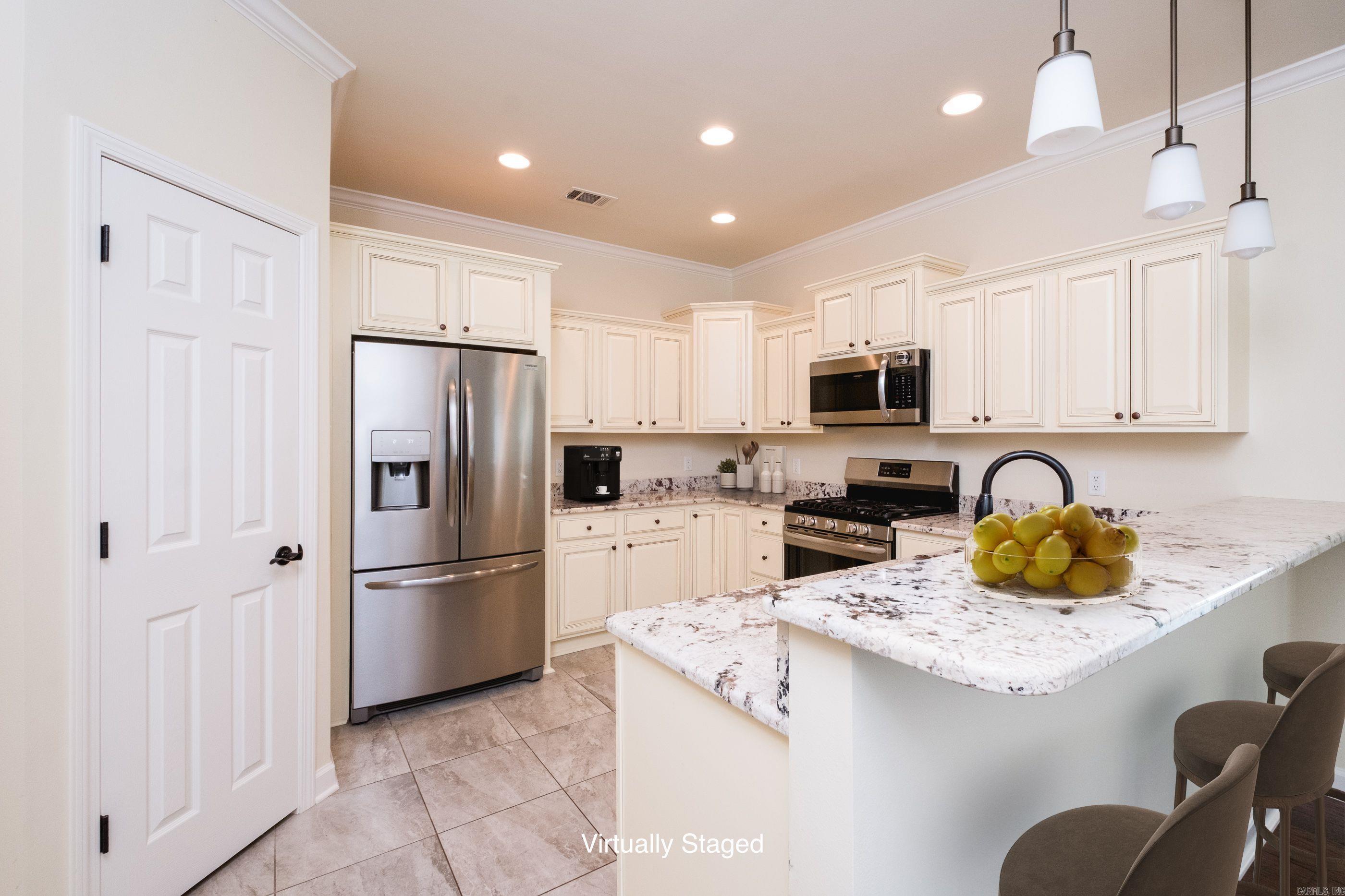 MOUNTAIN TERRACE ESTATES TOWNHOM - Residential
