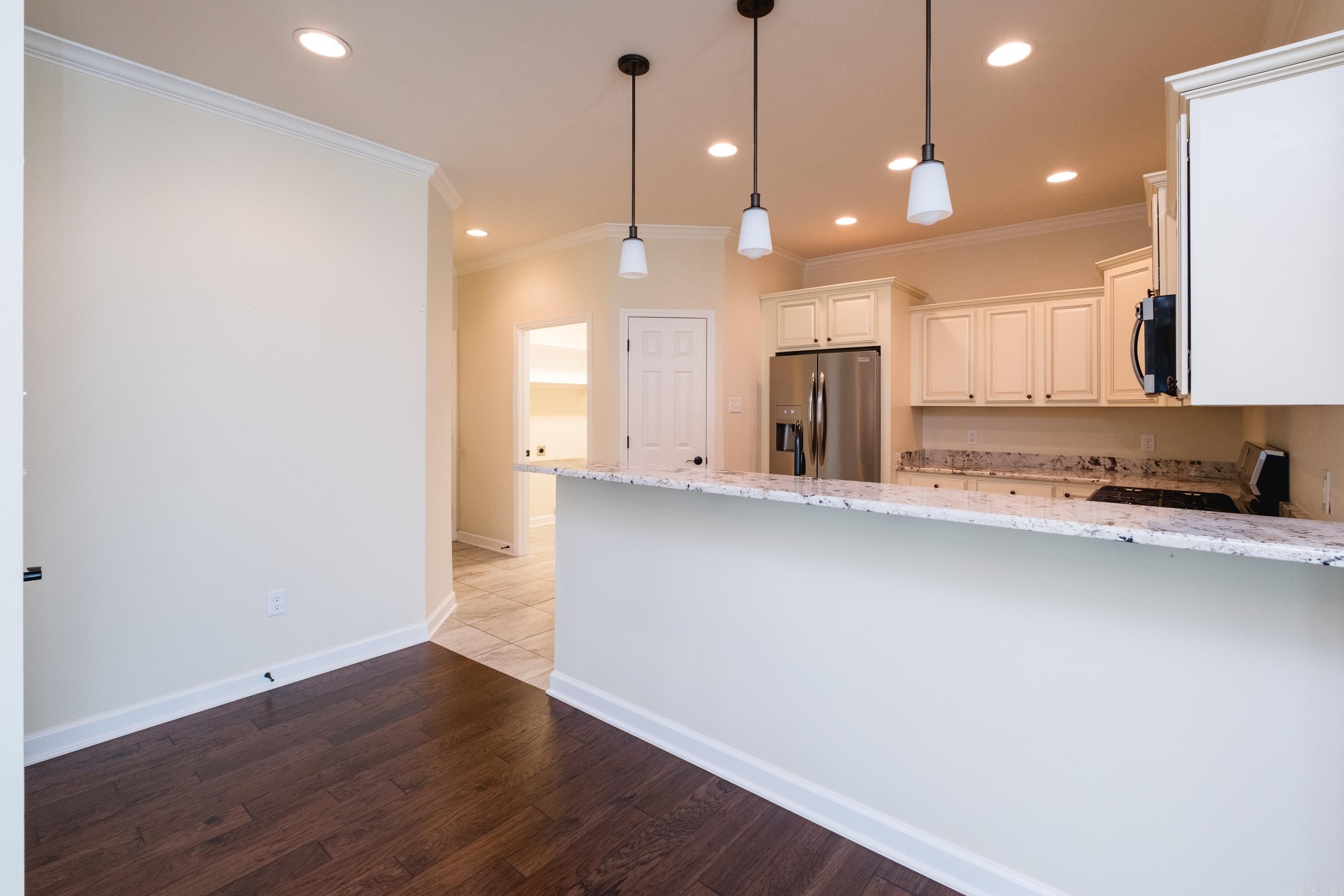 MOUNTAIN TERRACE ESTATES TOWNHOM - Residential