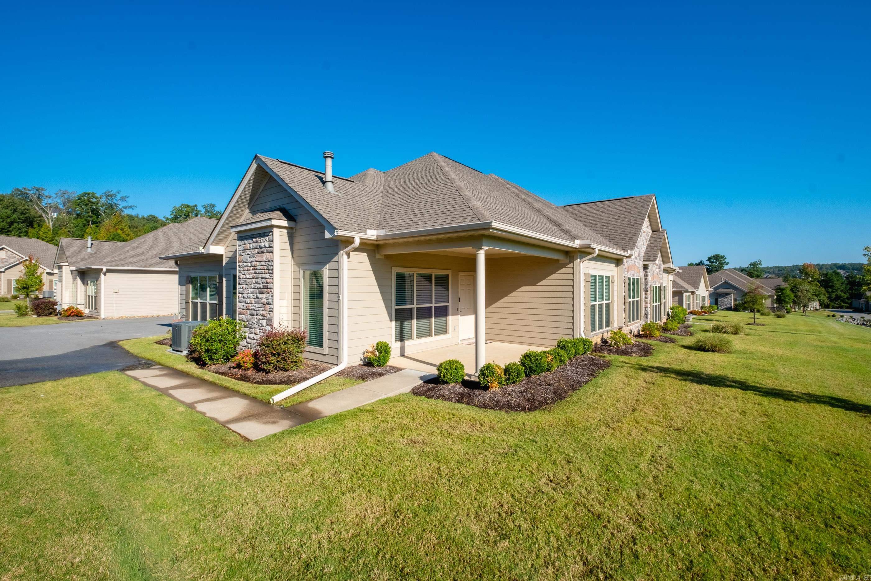 MOUNTAIN TERRACE ESTATES TOWNHOM - Residential