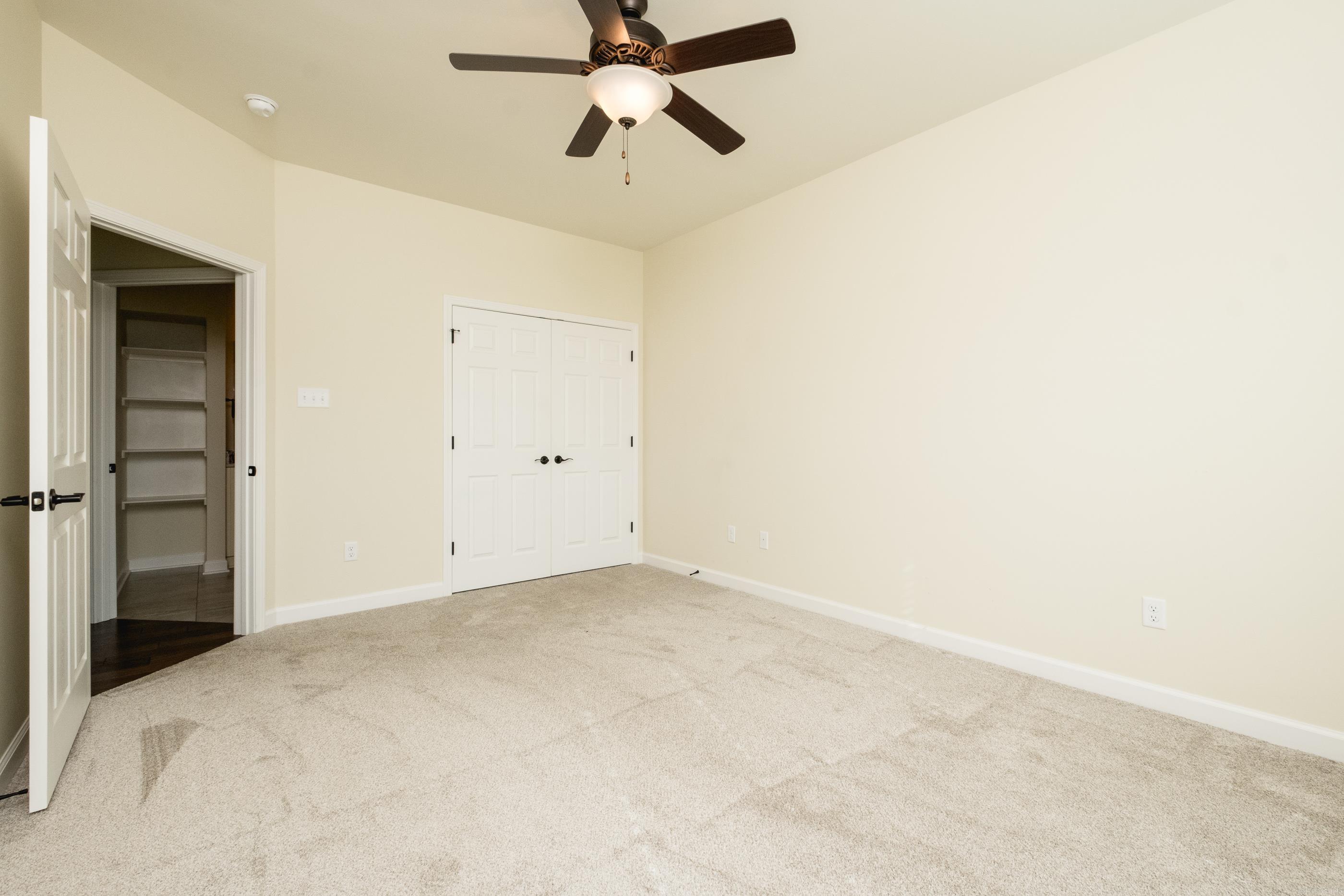 MOUNTAIN TERRACE ESTATES TOWNHOM - Residential