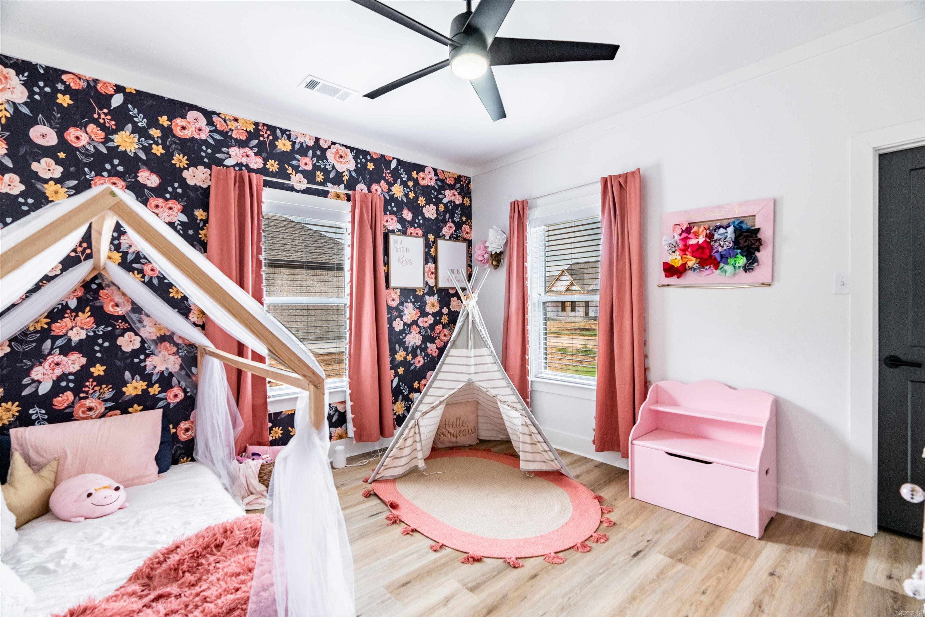 MOUNT TABOR ESTATES - Residential