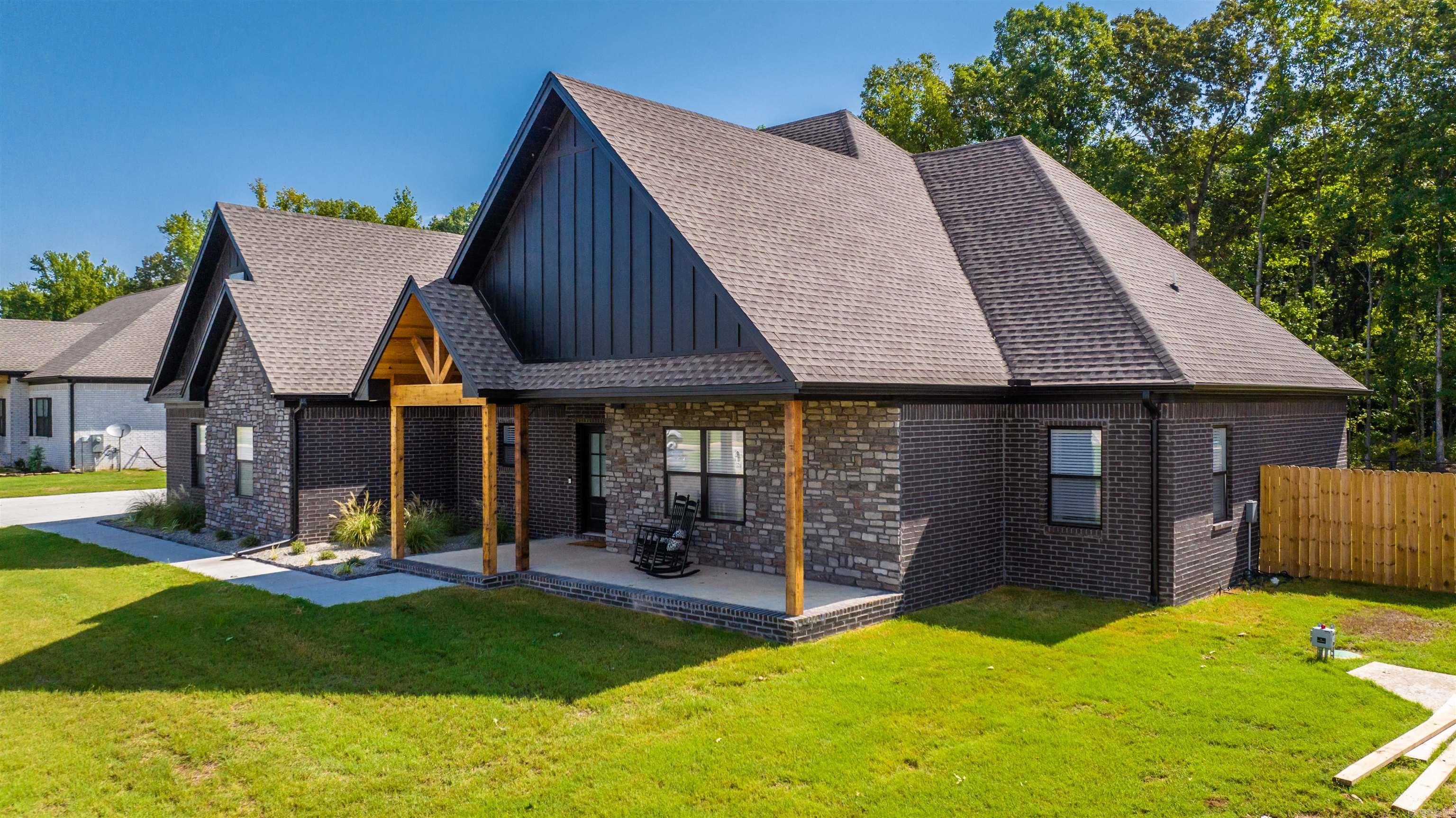 MOUNT TABOR ESTATES - Residential