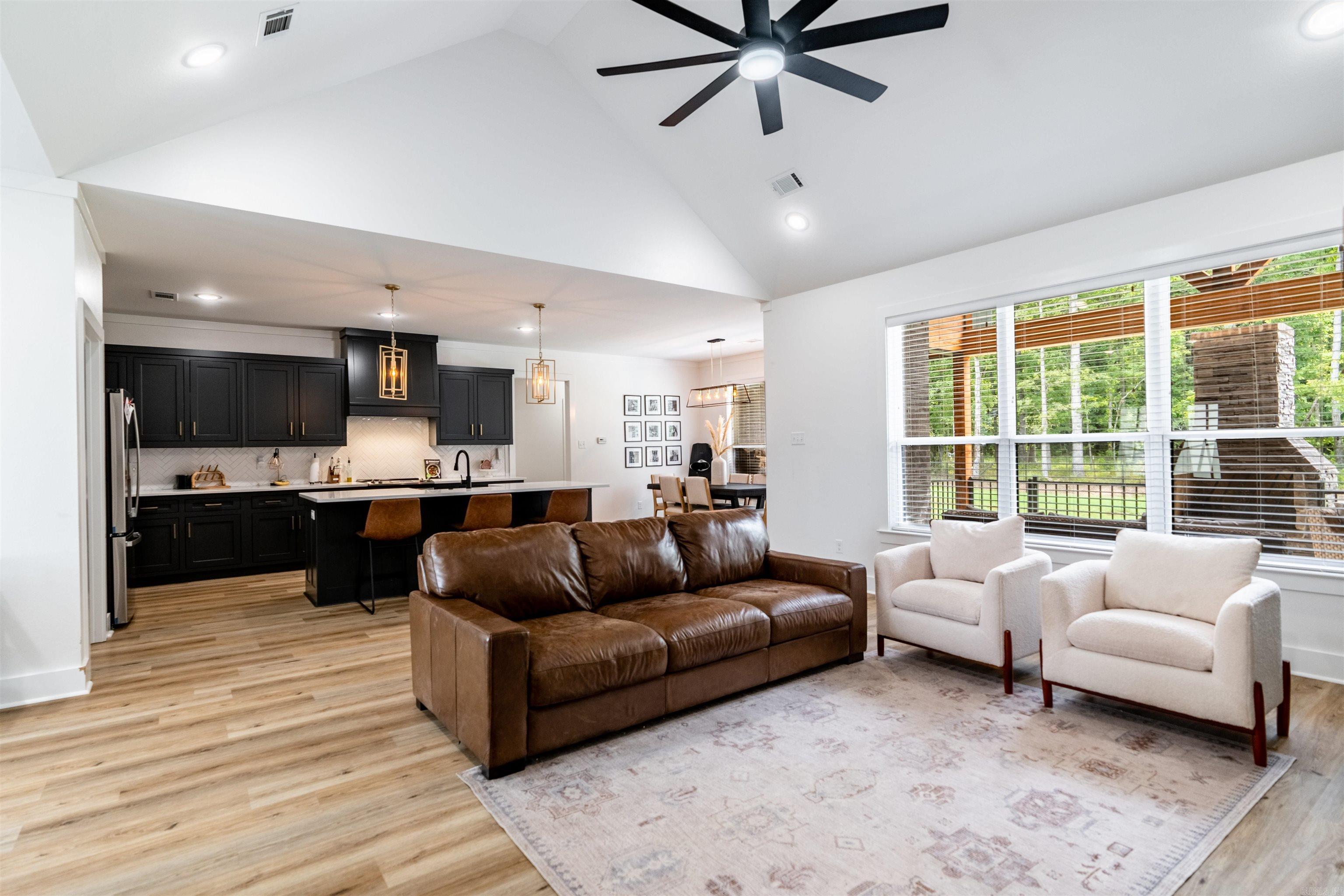 MOUNT TABOR ESTATES - Residential