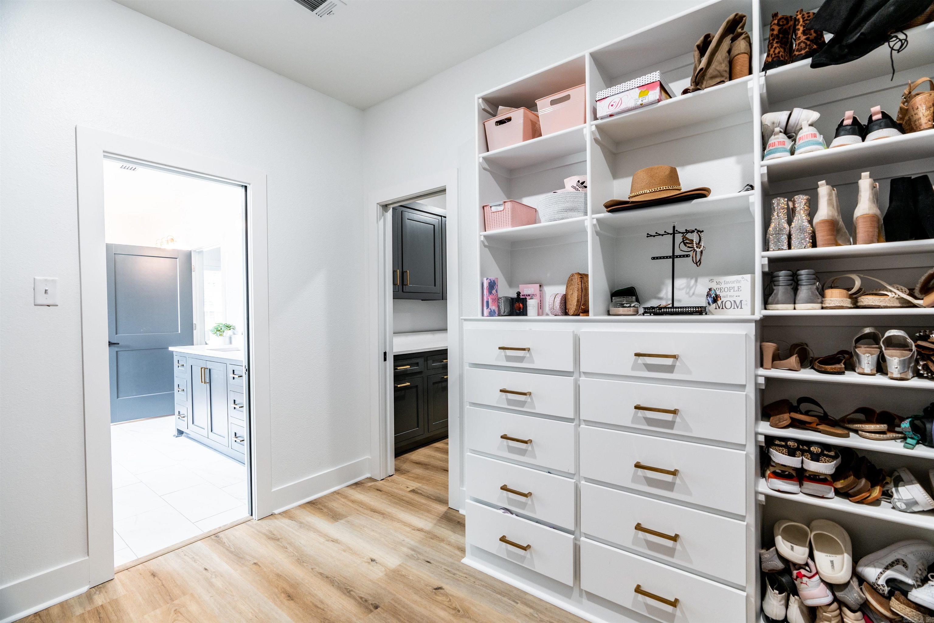 MOUNT TABOR ESTATES - Residential