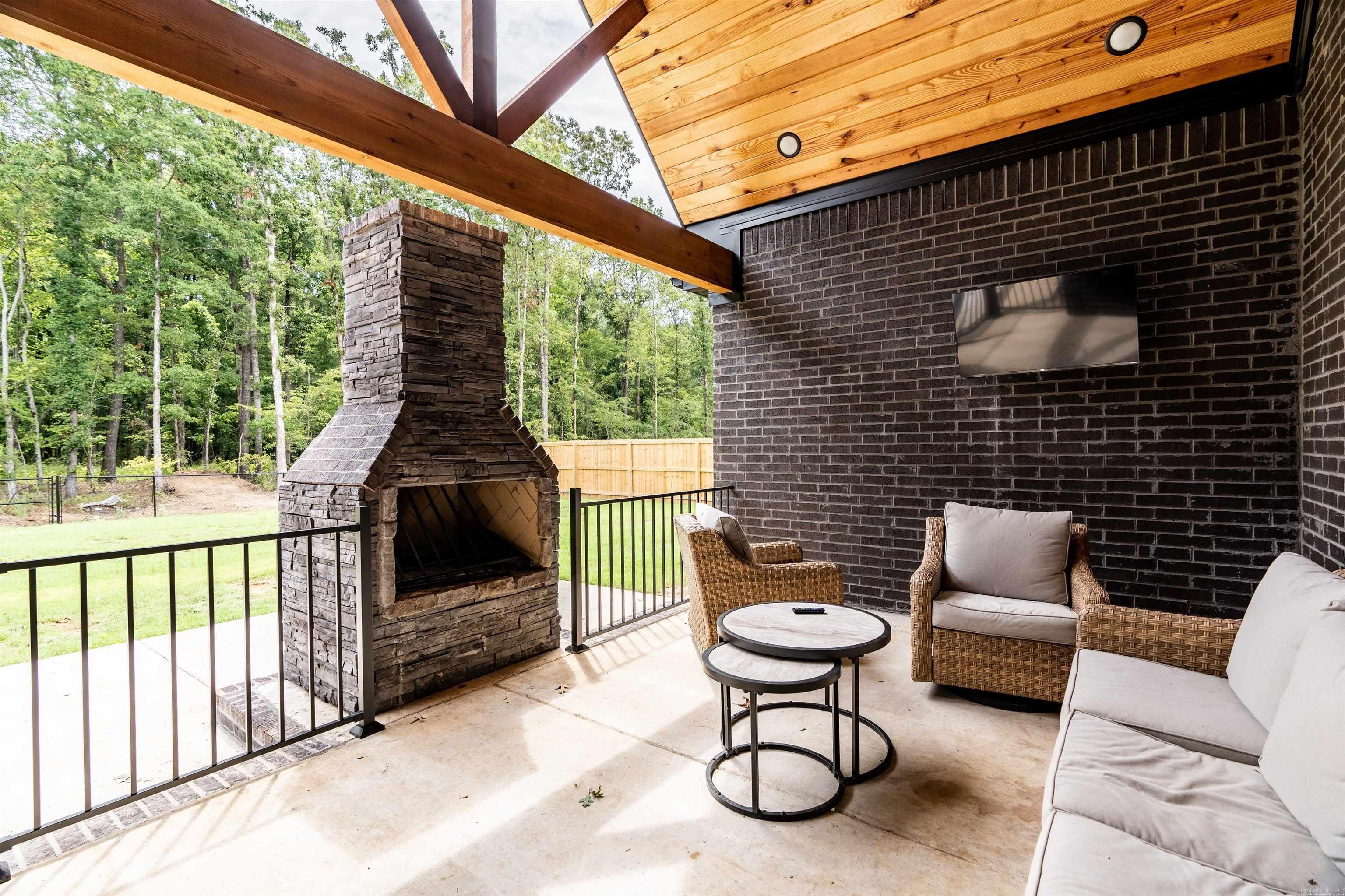 MOUNT TABOR ESTATES - Residential