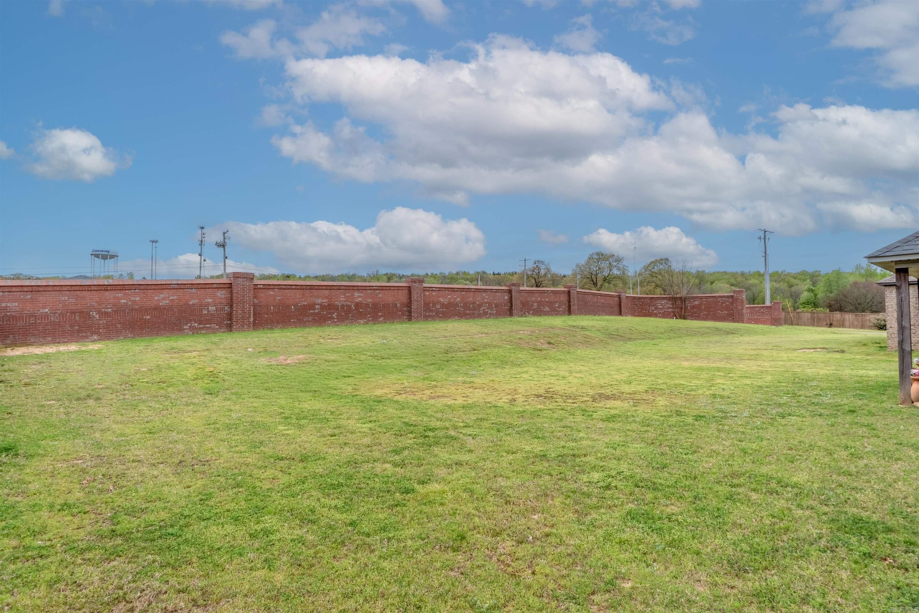 NORTH HILLS - Residential