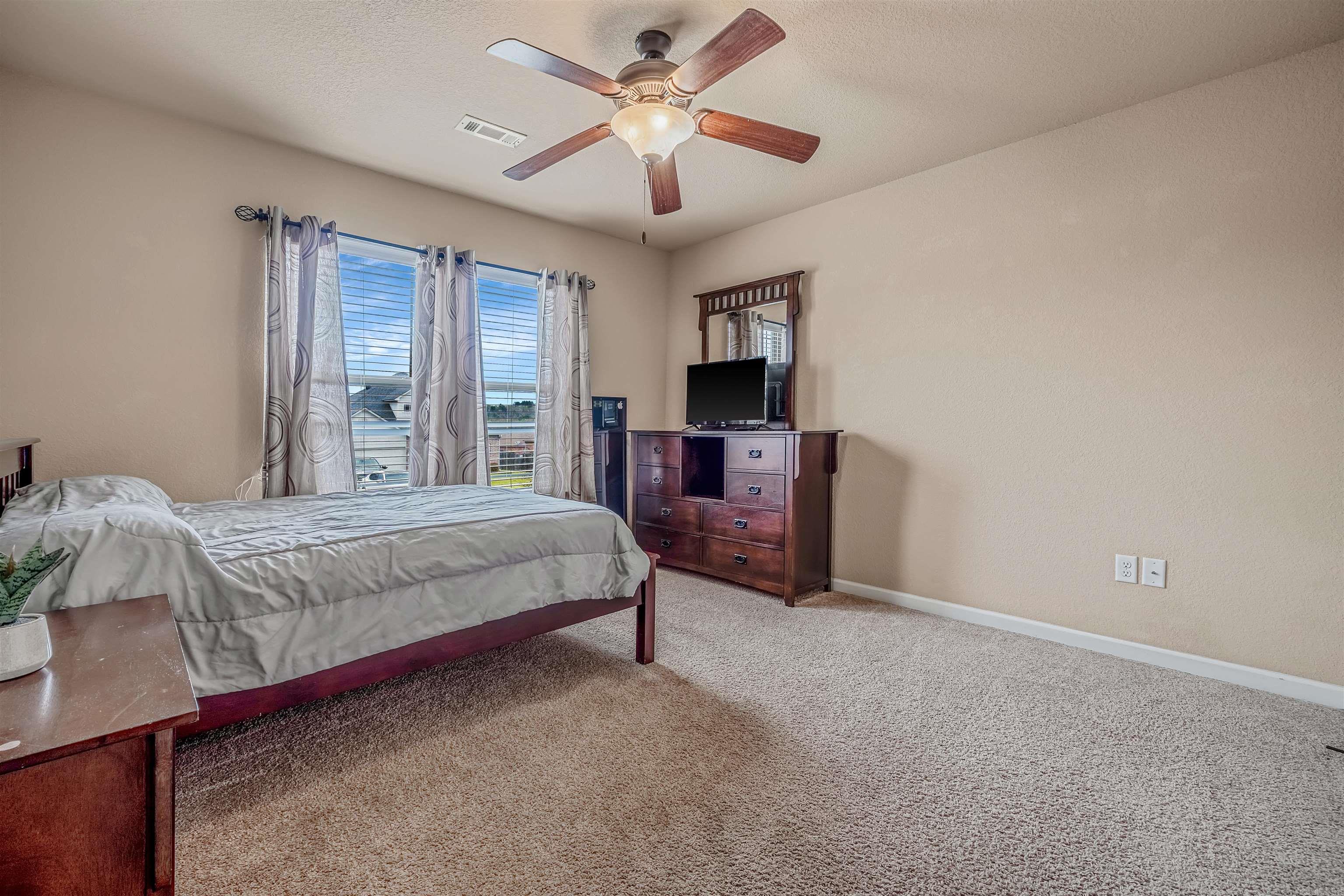 NORTH HILLS - Residential